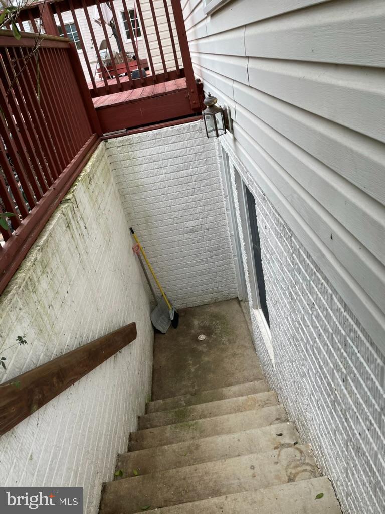 FOX POINT - Residential Lease