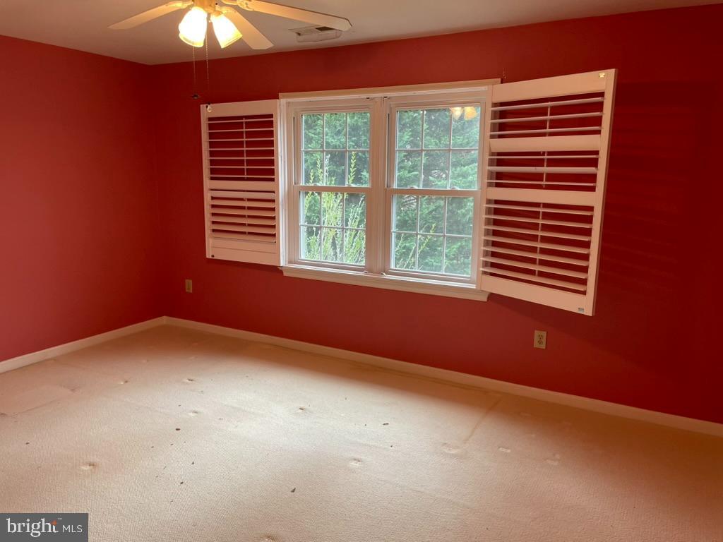 FOX POINT - Residential Lease