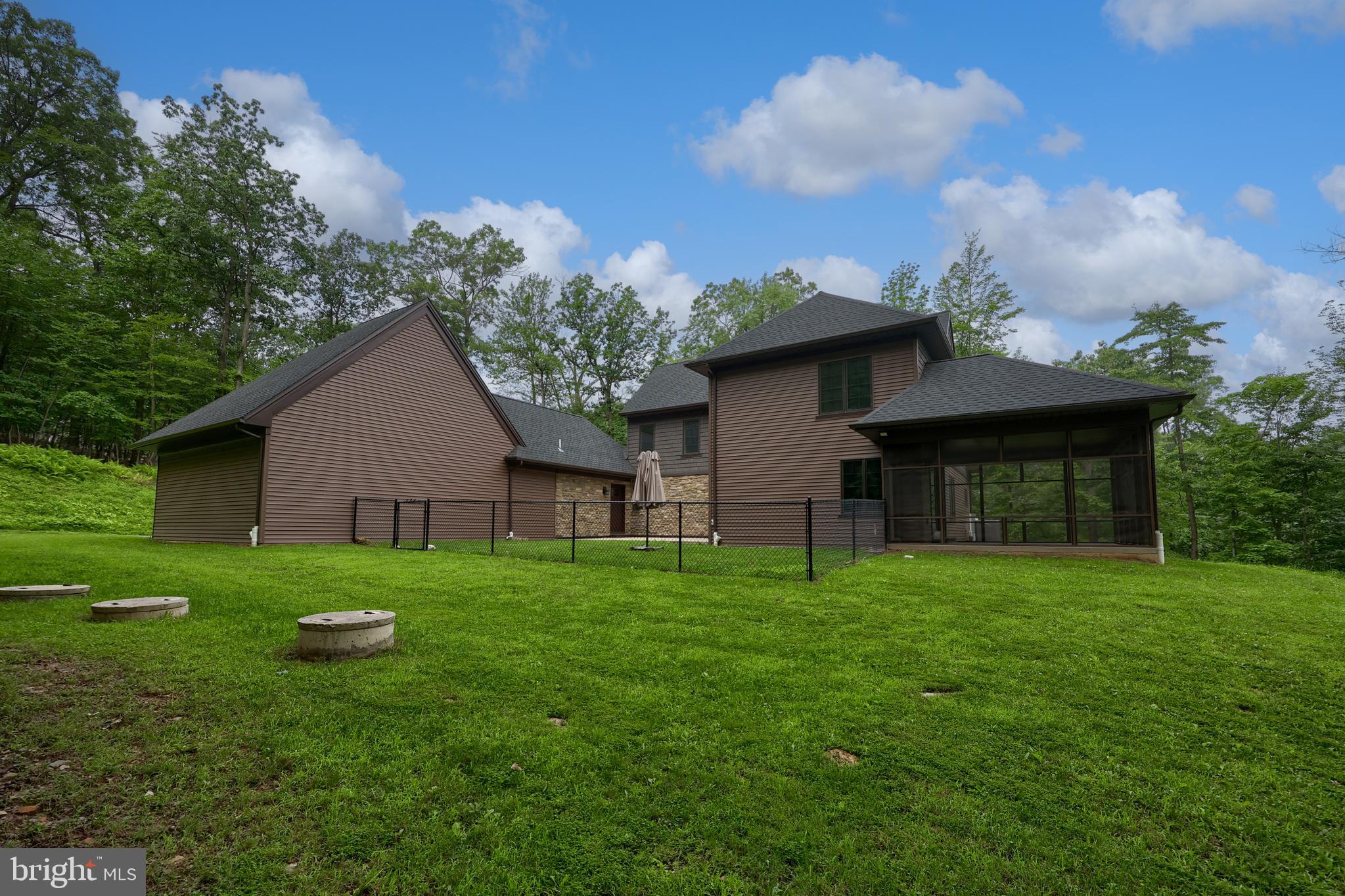 1550 TOWER ROAD