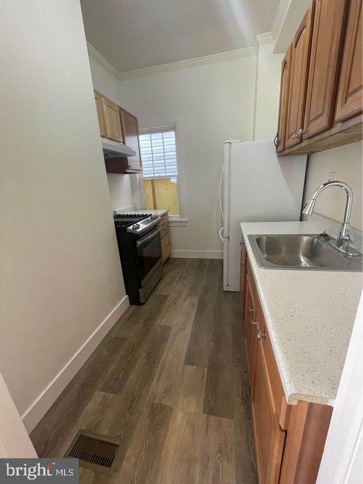 DOWNTOWN WESTMINSTER - Commercial Sale