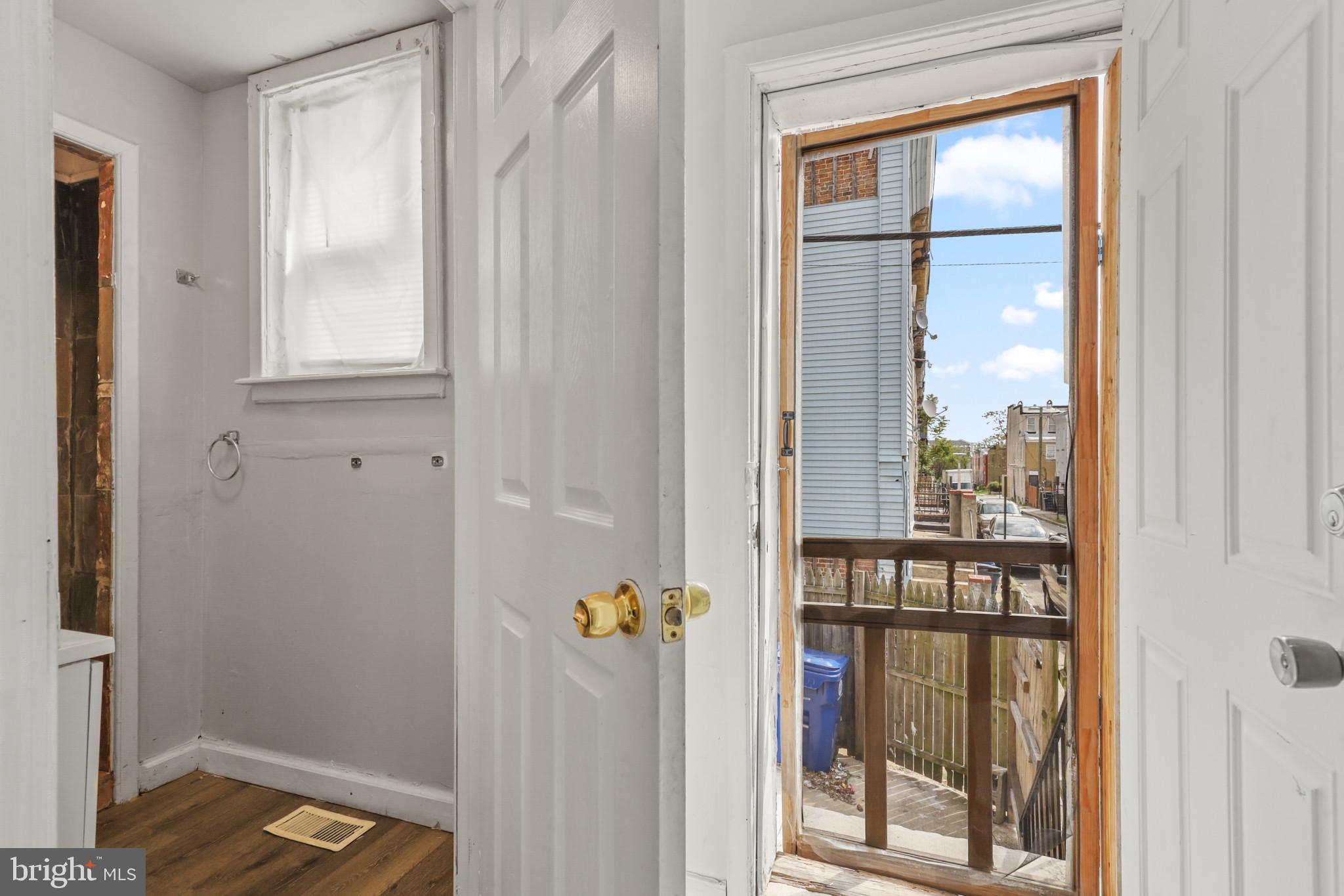 MONDAWMIN - Residential