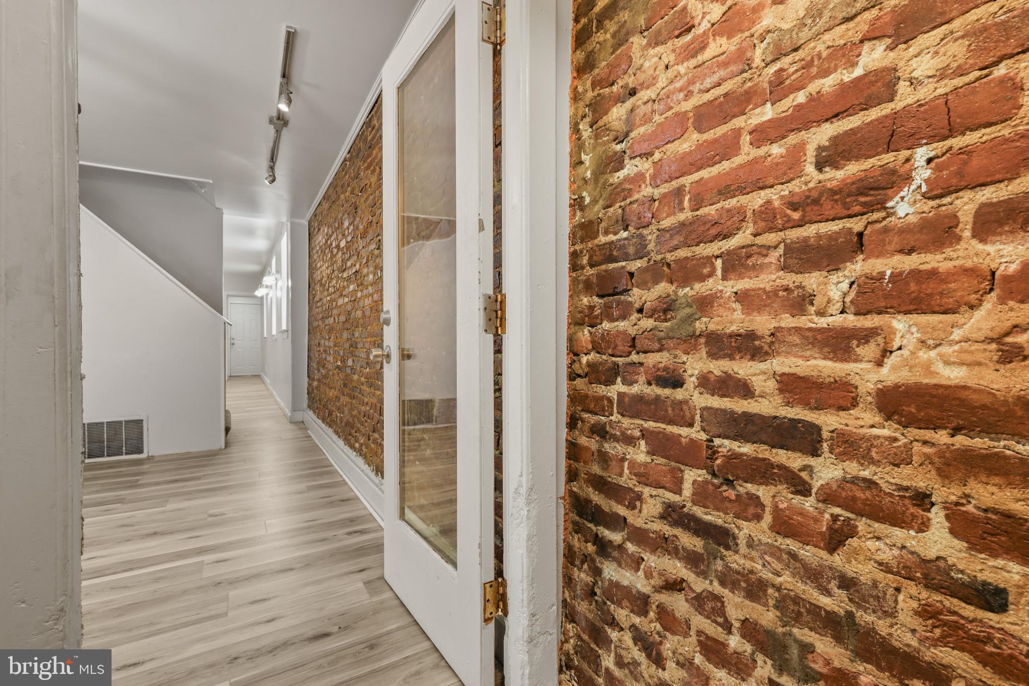 MONDAWMIN - Residential