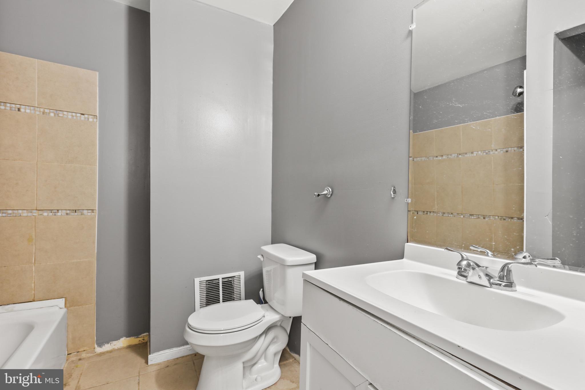 MONDAWMIN - Residential