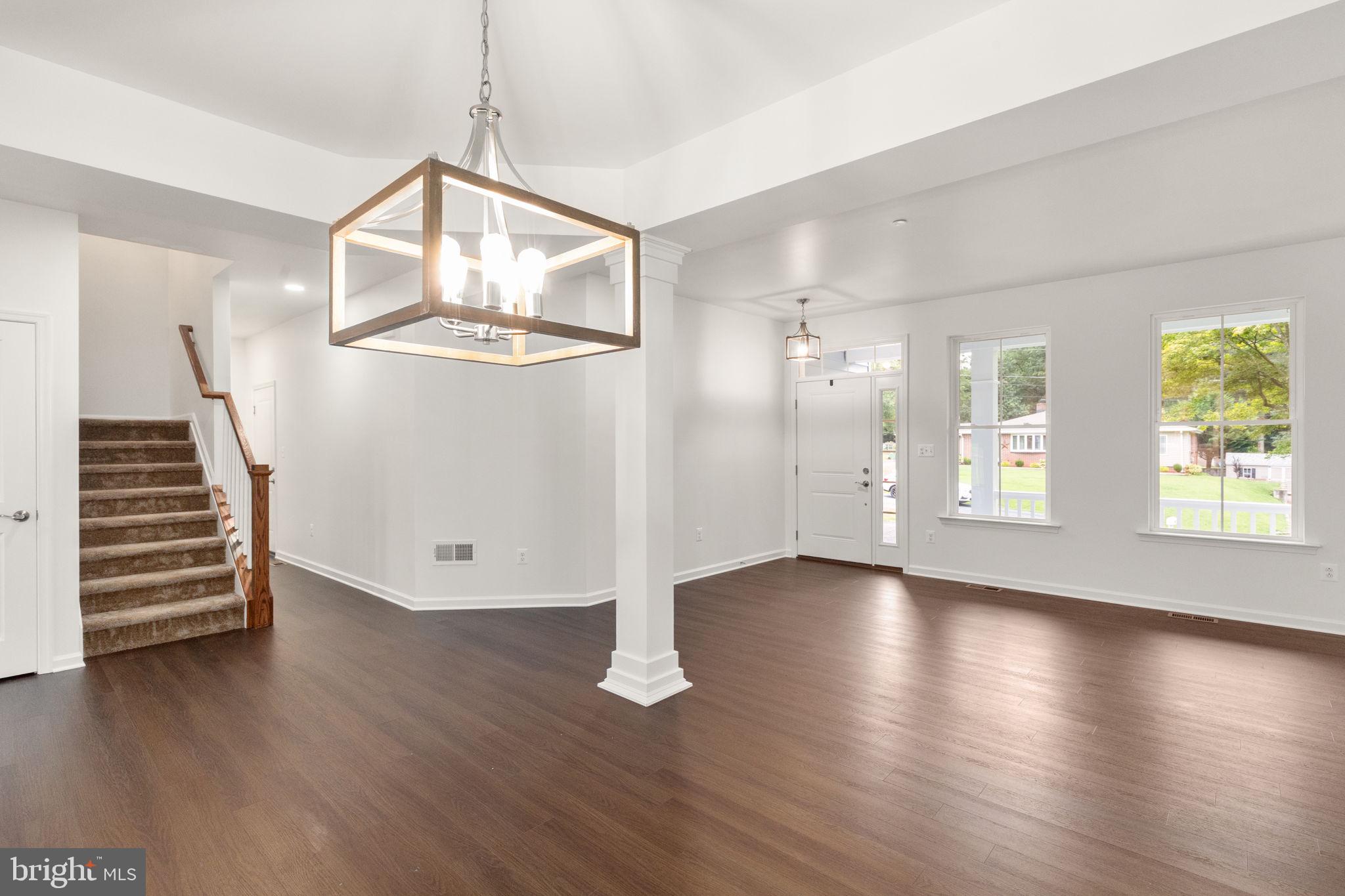 OAKLYN MANOR - Residential