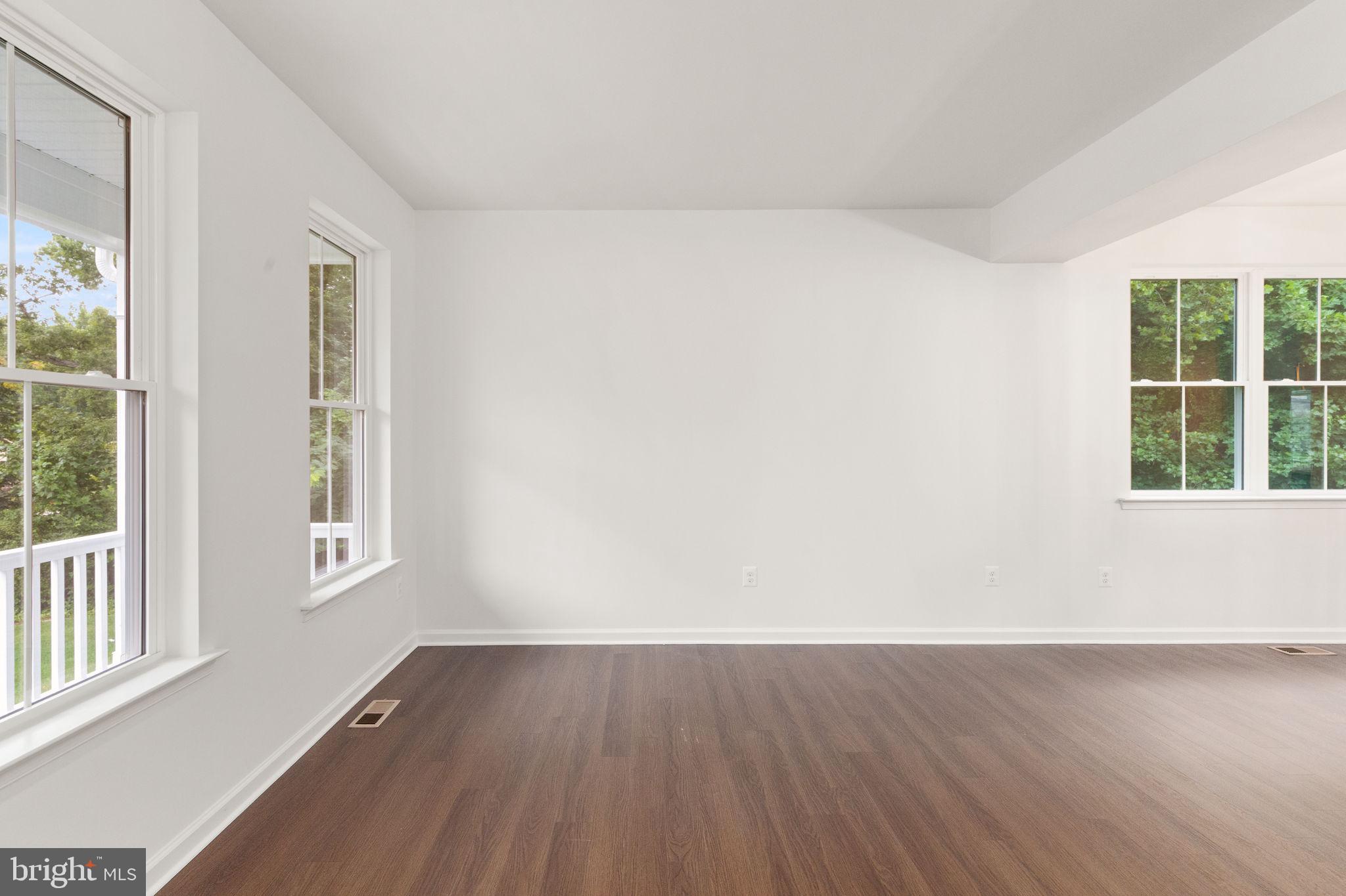 OAKLYN MANOR - Residential