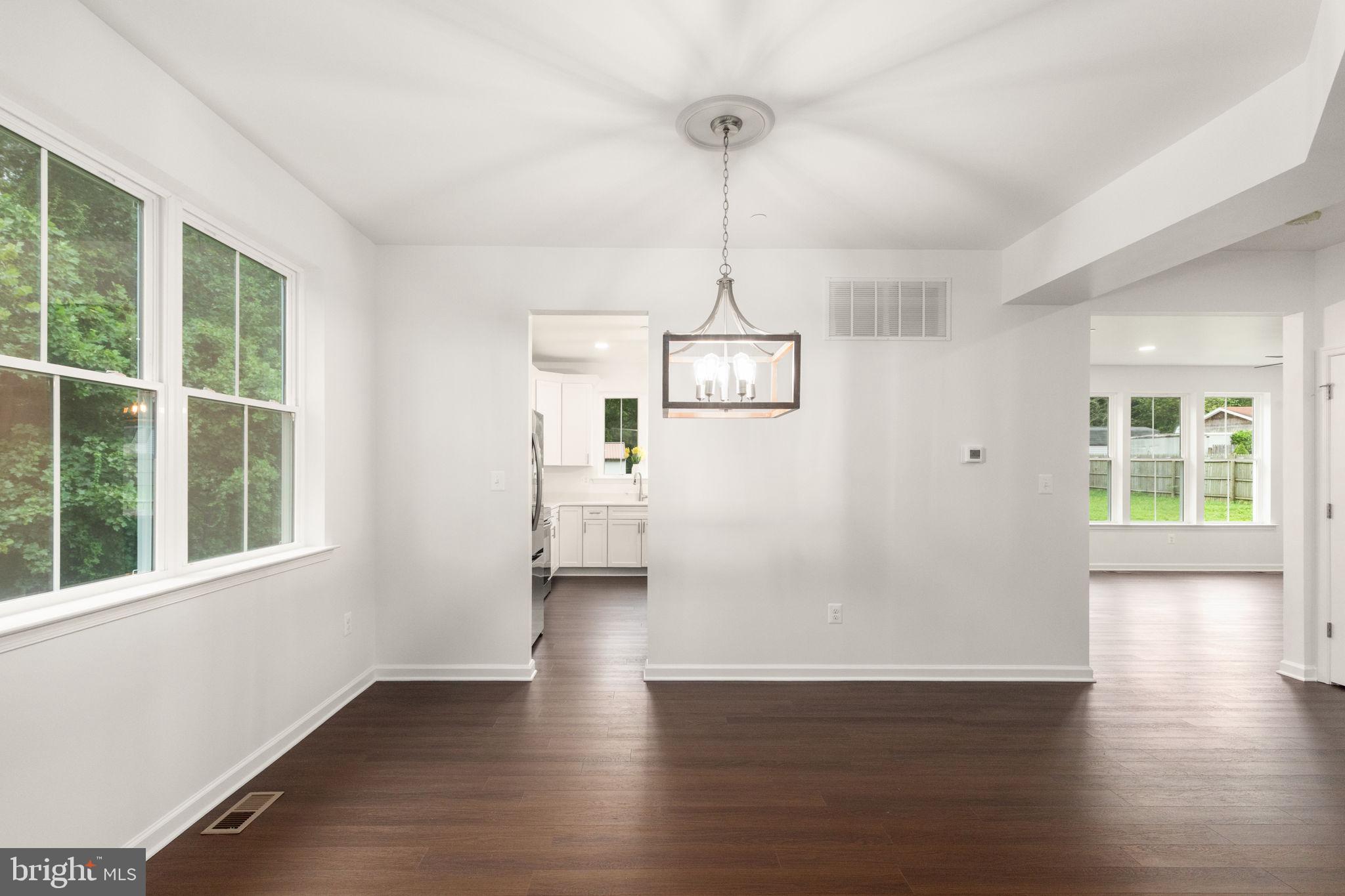 OAKLYN MANOR - Residential