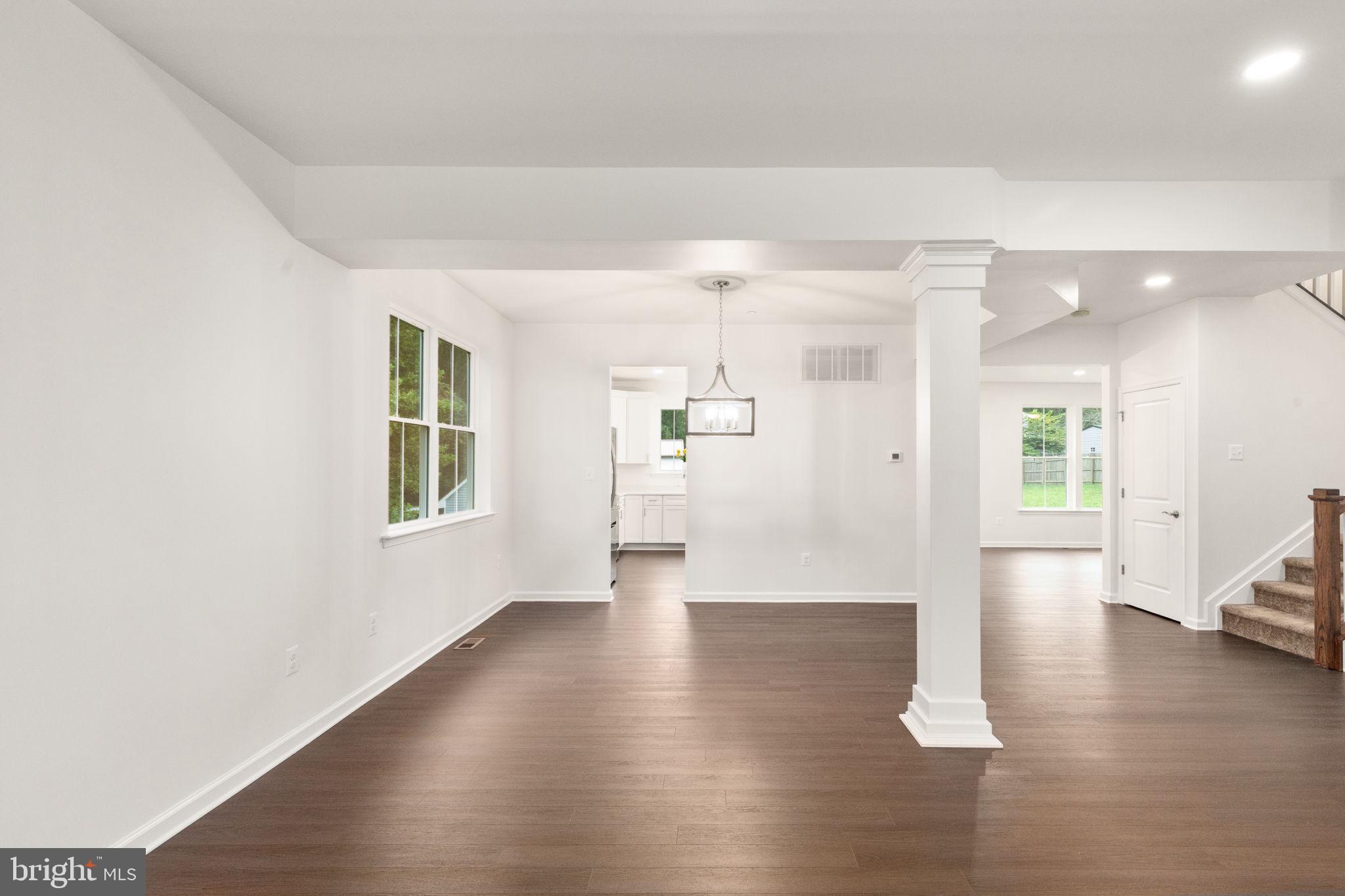 OAKLYN MANOR - Residential