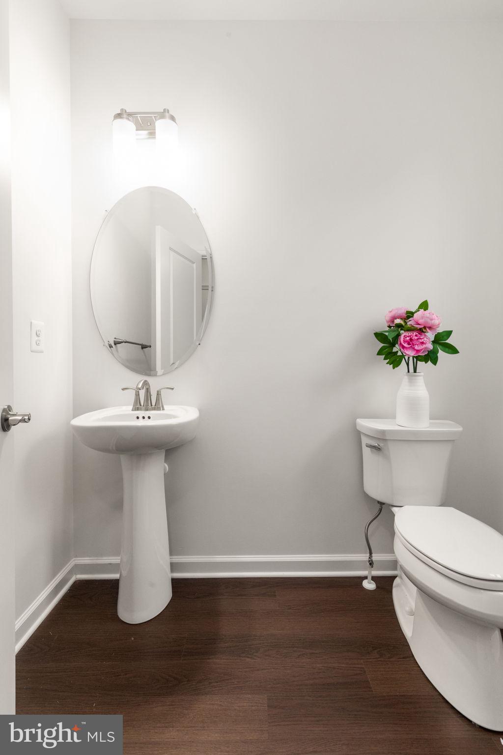 OAKLYN MANOR - Residential