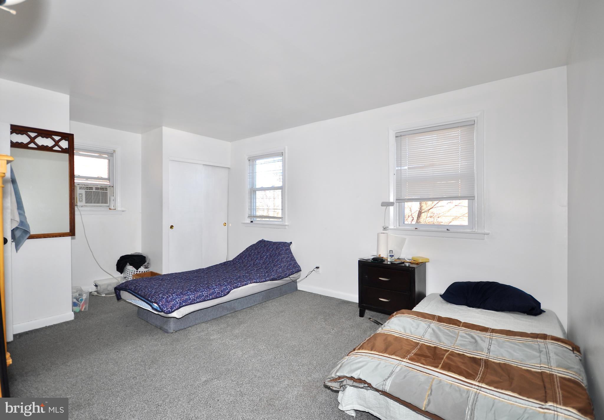 SOMERTON - Residential