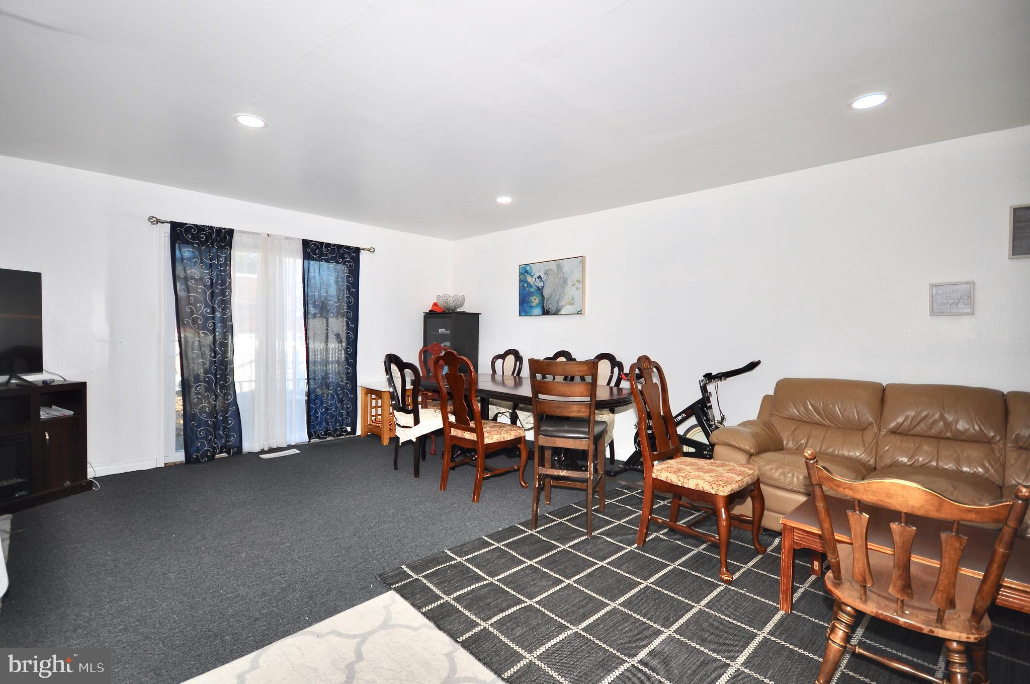 SOMERTON - Residential