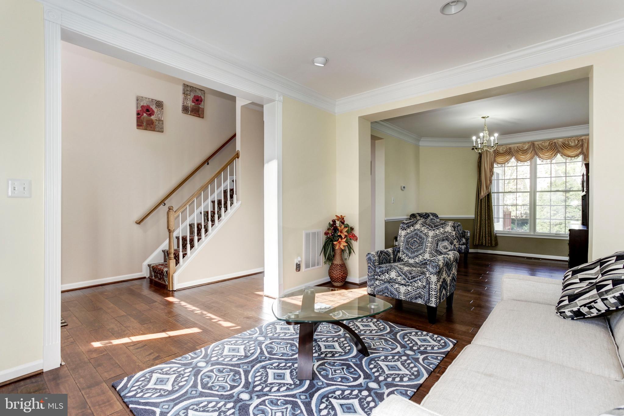 SOUTH RIDING - Residential