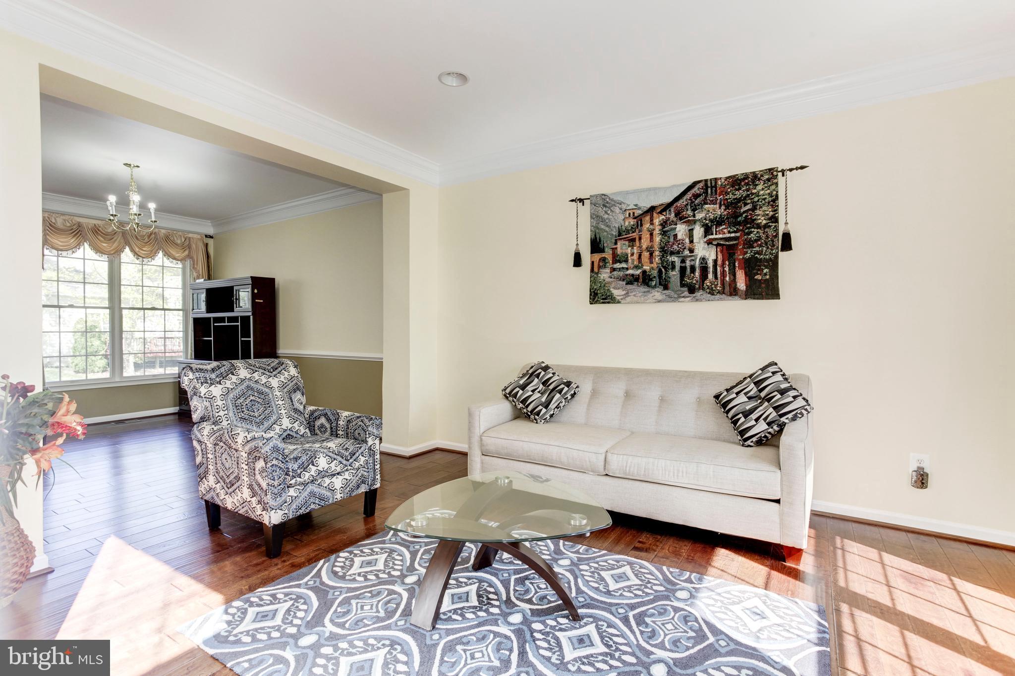 SOUTH RIDING - Residential