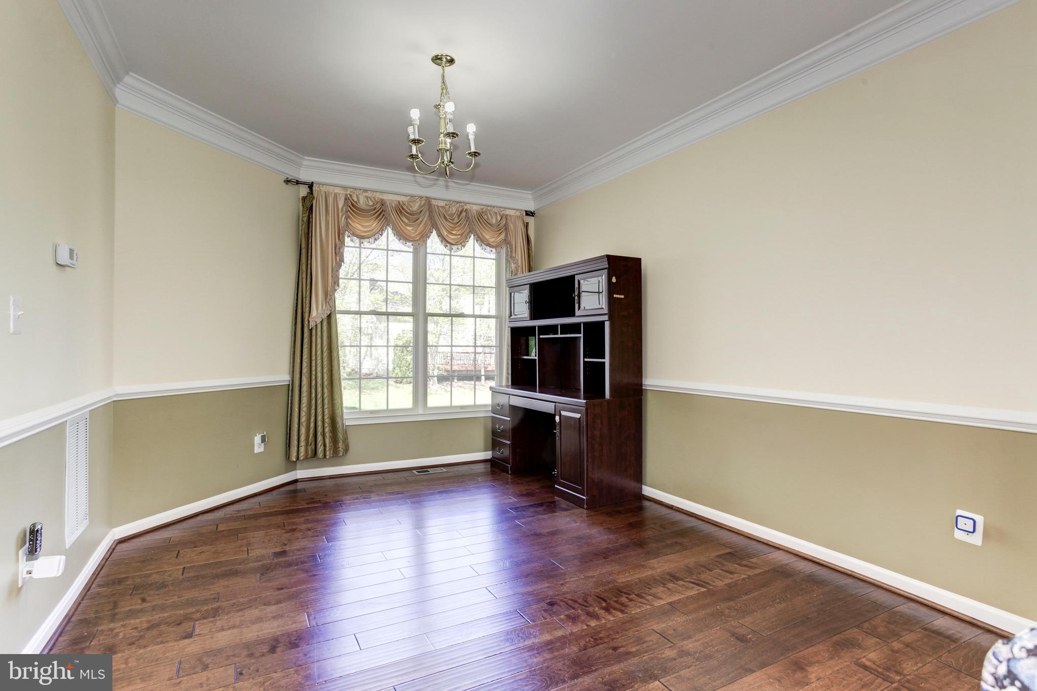 SOUTH RIDING - Residential