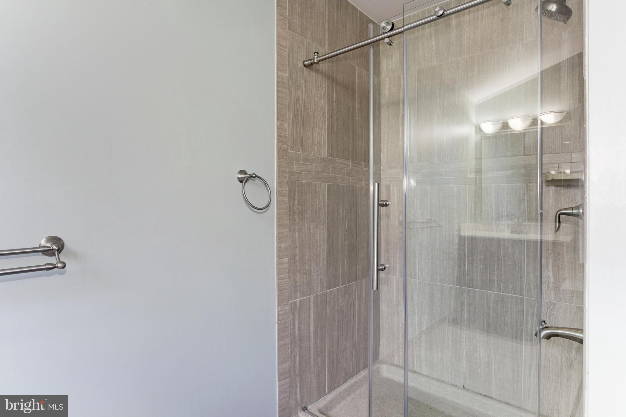 SOUTH RIDING - Residential