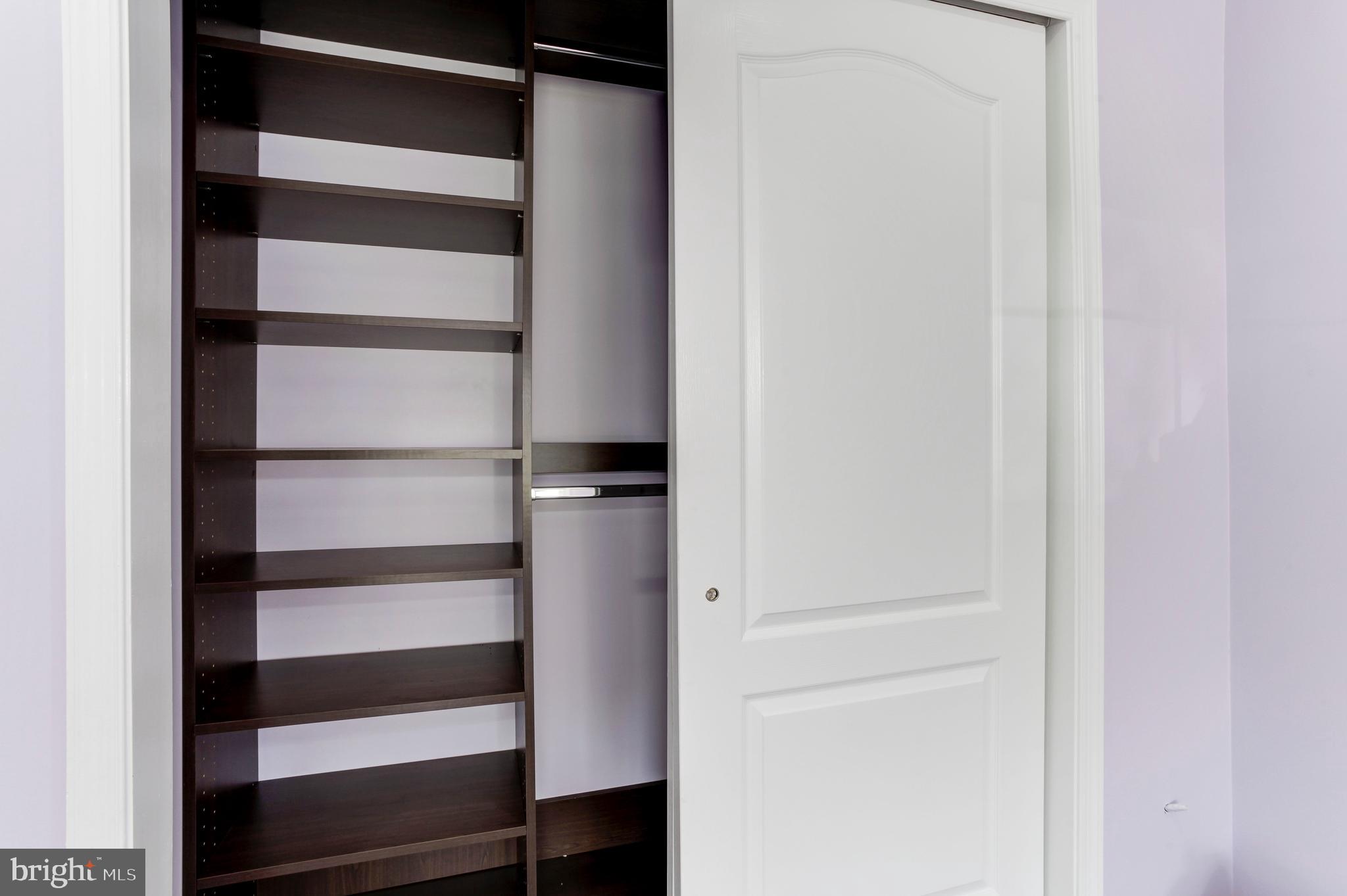 SOUTH RIDING - Residential