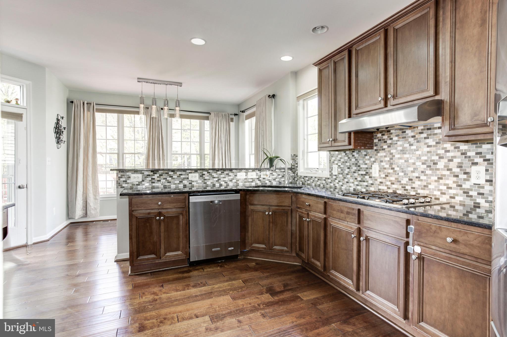 SOUTH RIDING - Residential