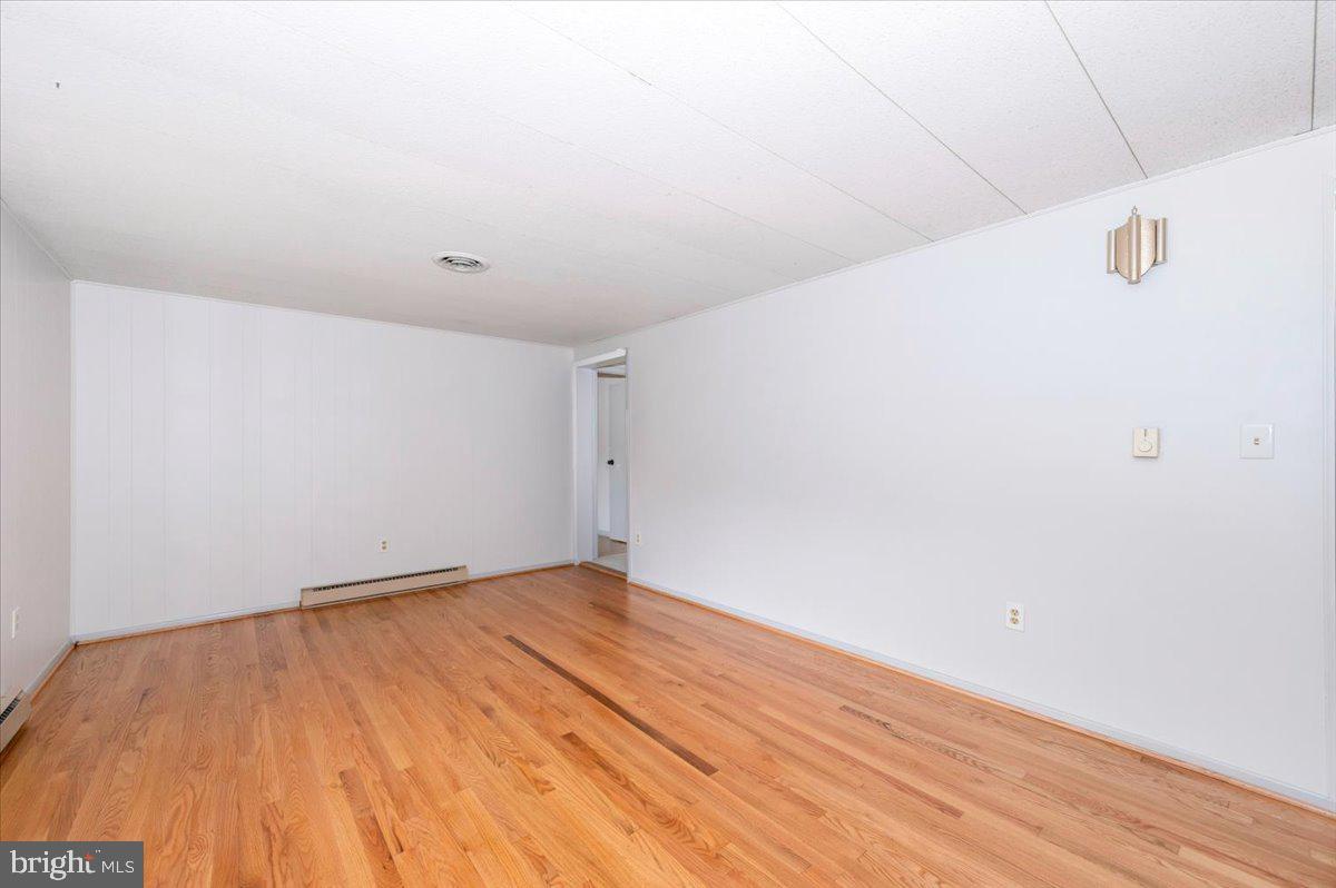 CHIPS MEADOW - Residential