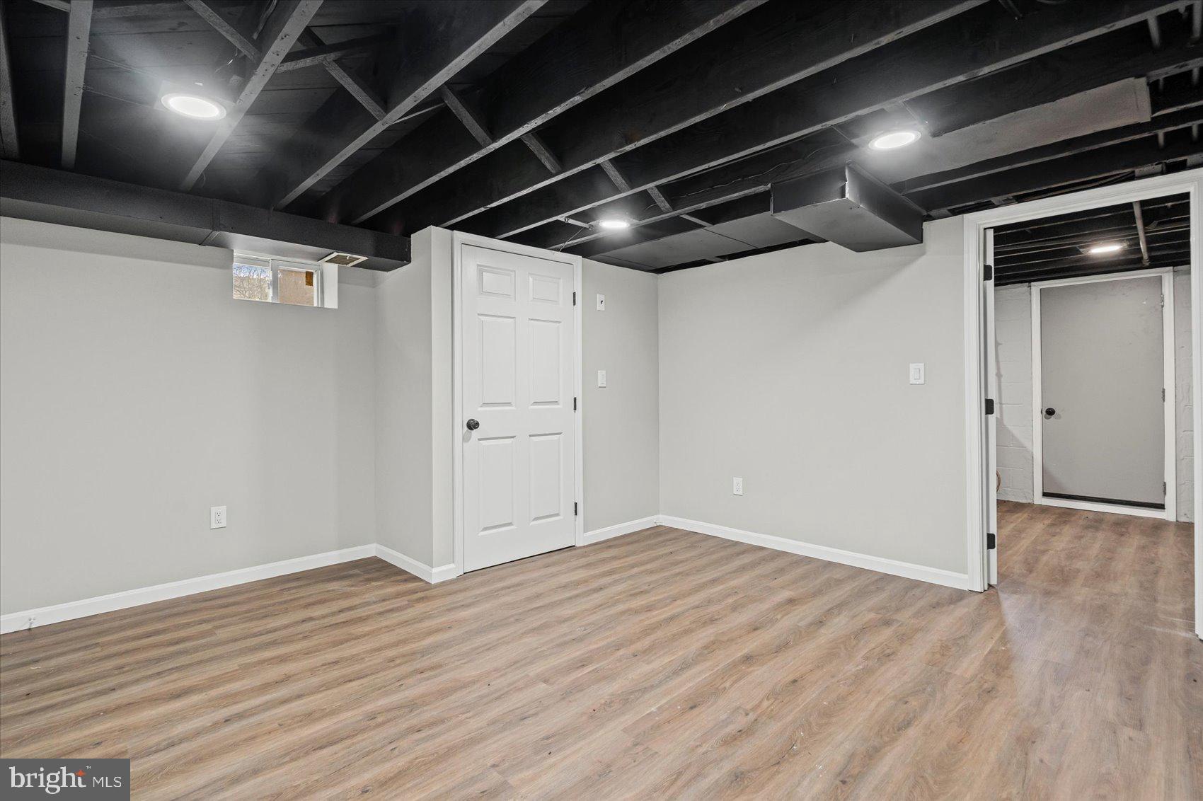 HILL HOMES - Residential