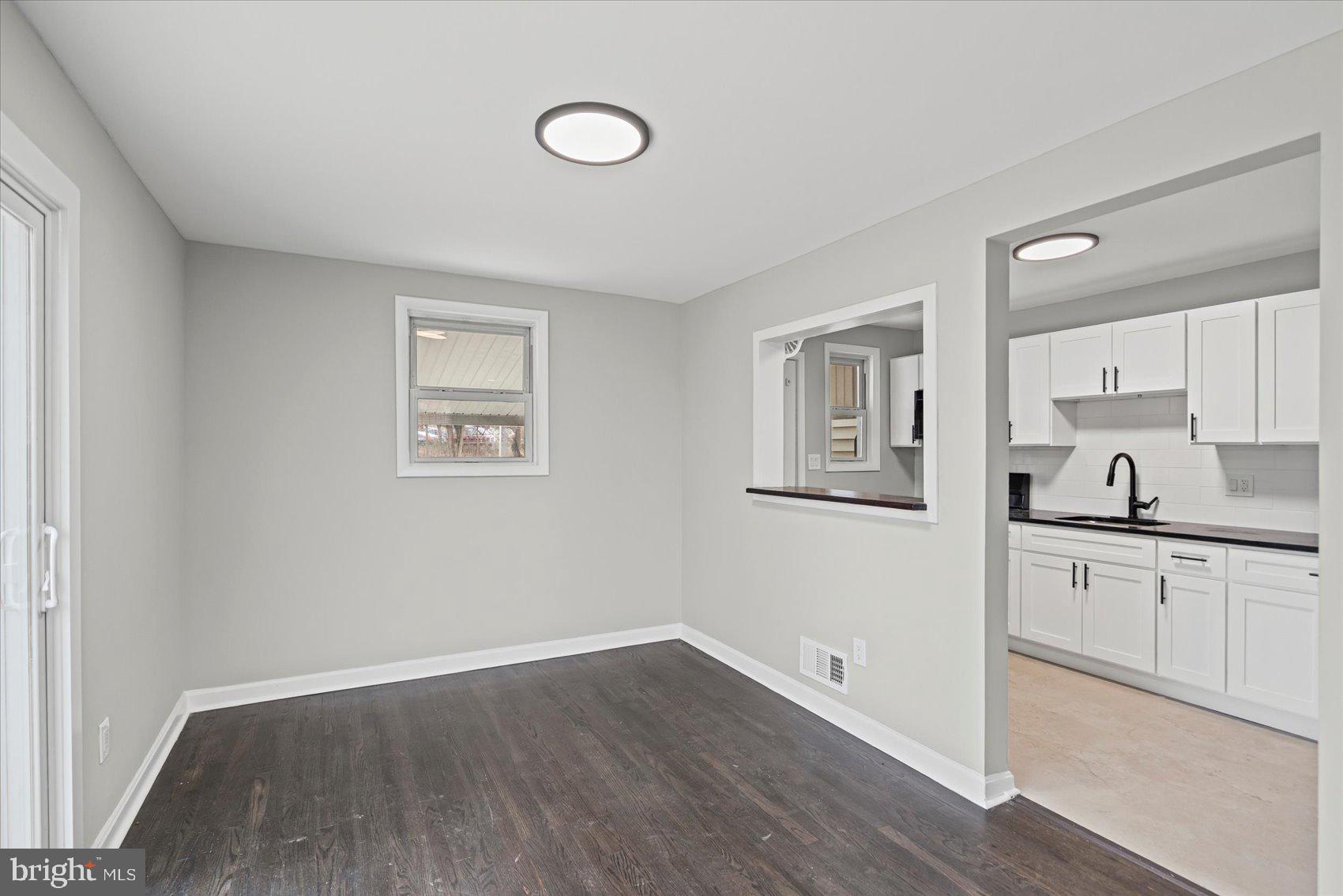 HILL HOMES - Residential