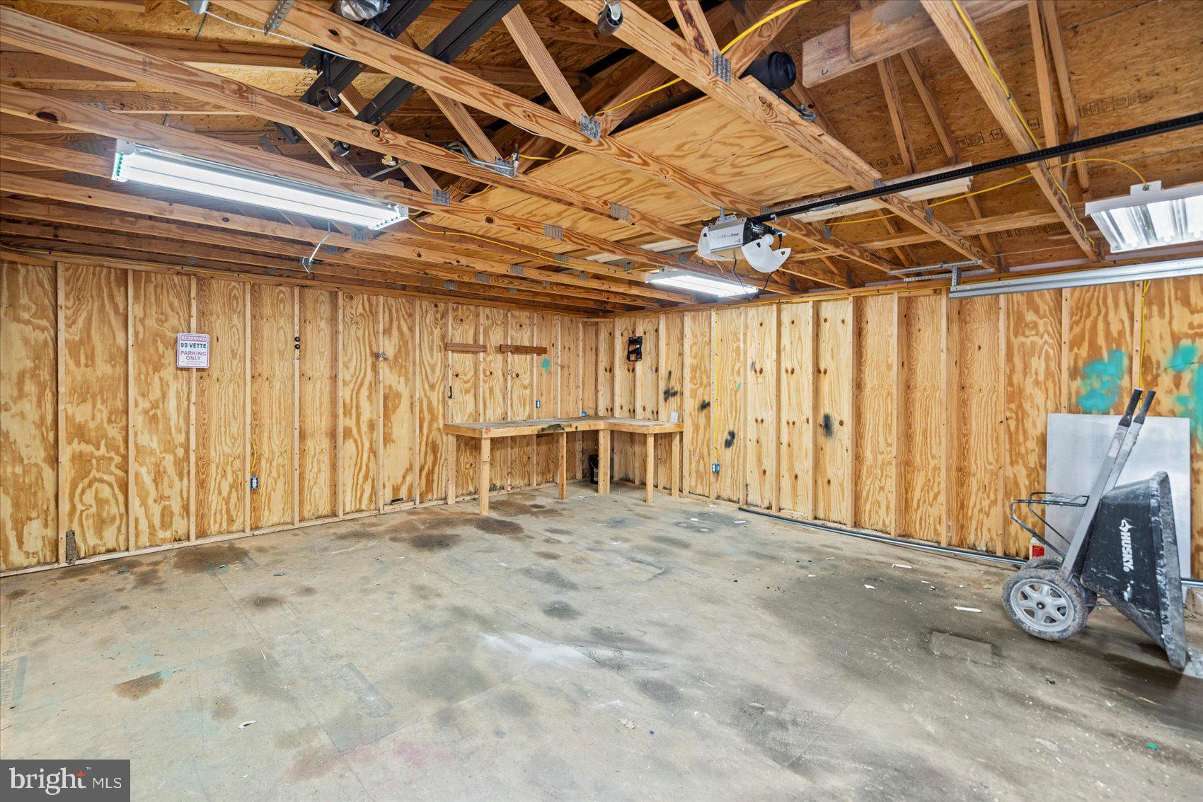 HILL HOMES - Residential