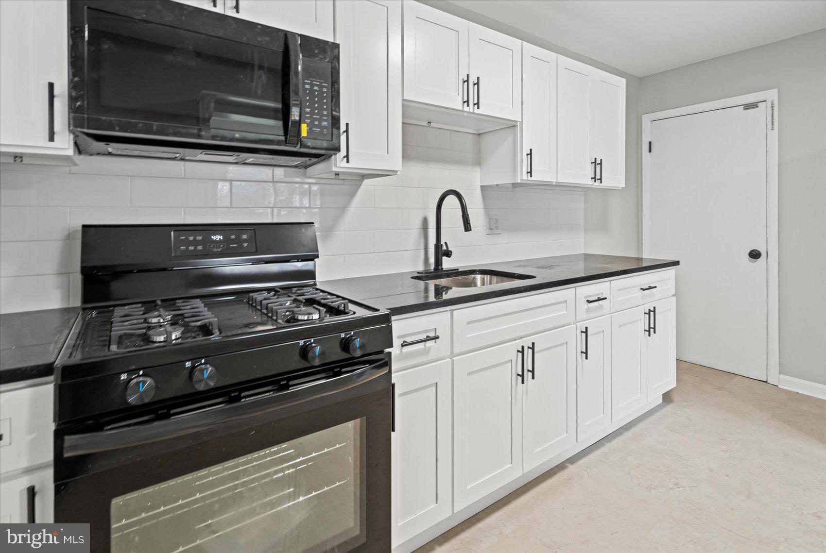 HILL HOMES - Residential