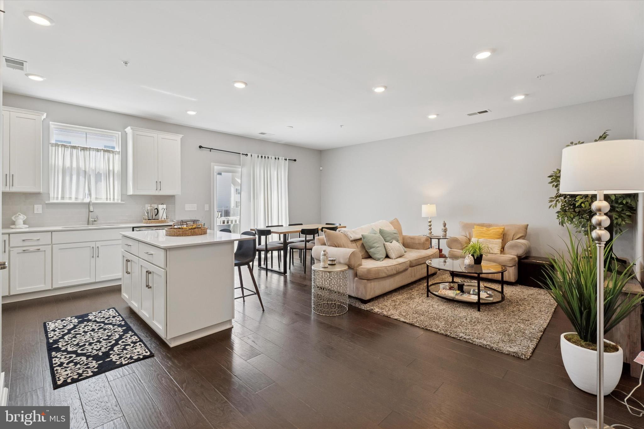 957 SKYLAR CT.