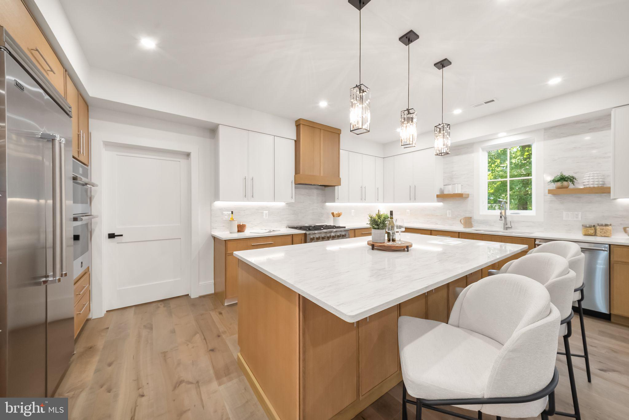 8615 ACORN CIRCLE
