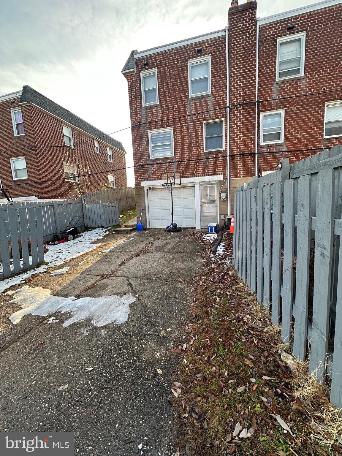 LEEDOM ESTS - Residential