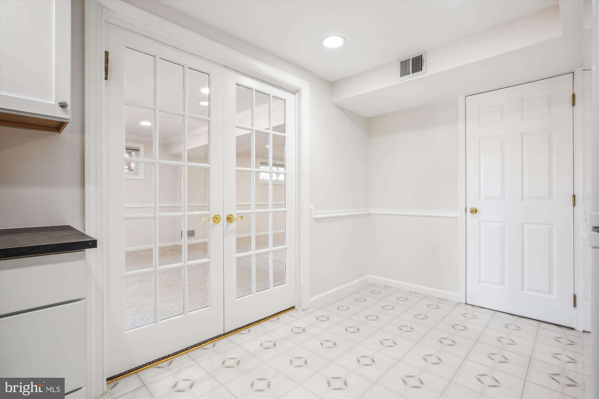 KEMP MILL HILLS - Residential