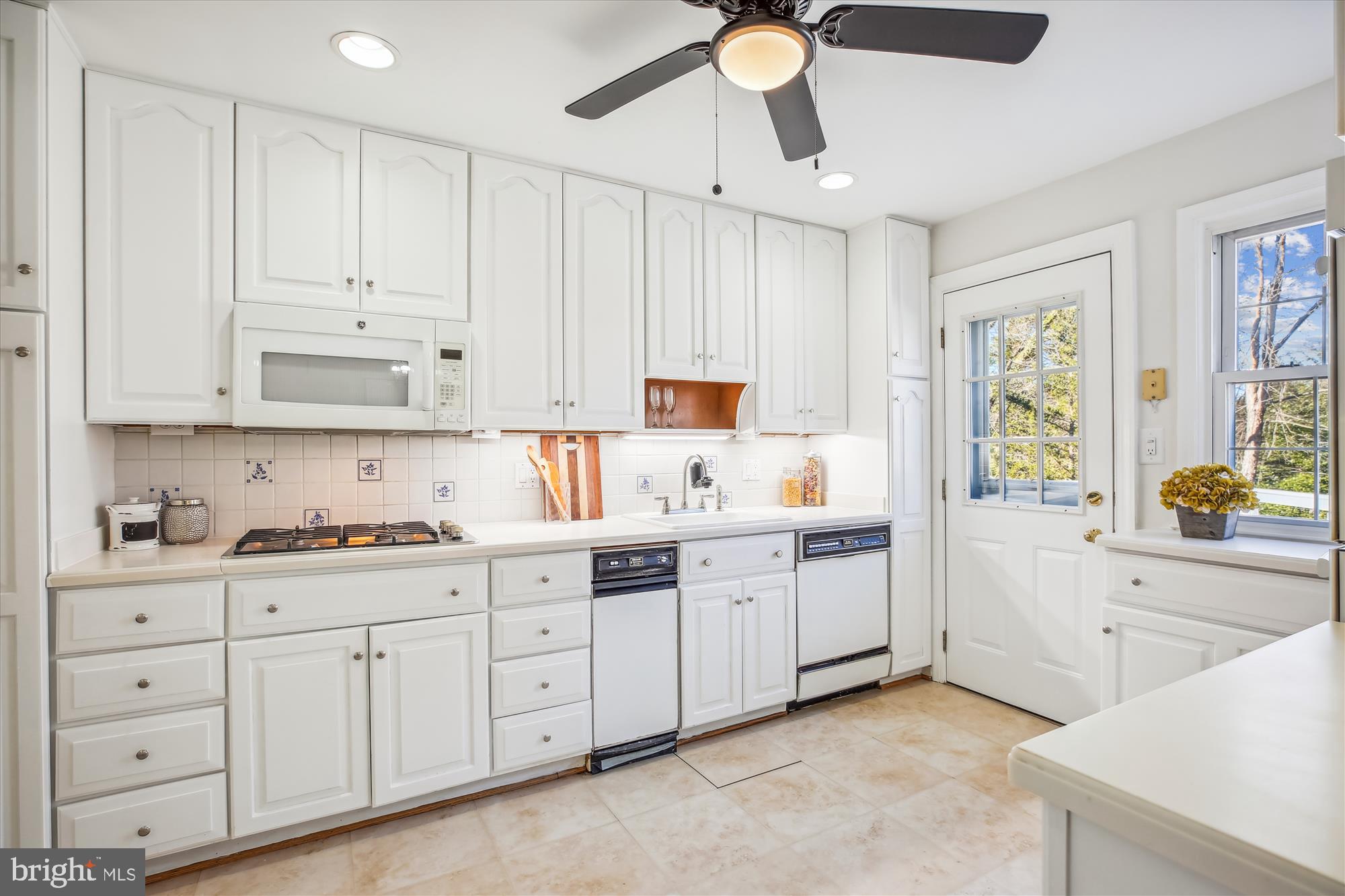 KEMP MILL HILLS - Residential