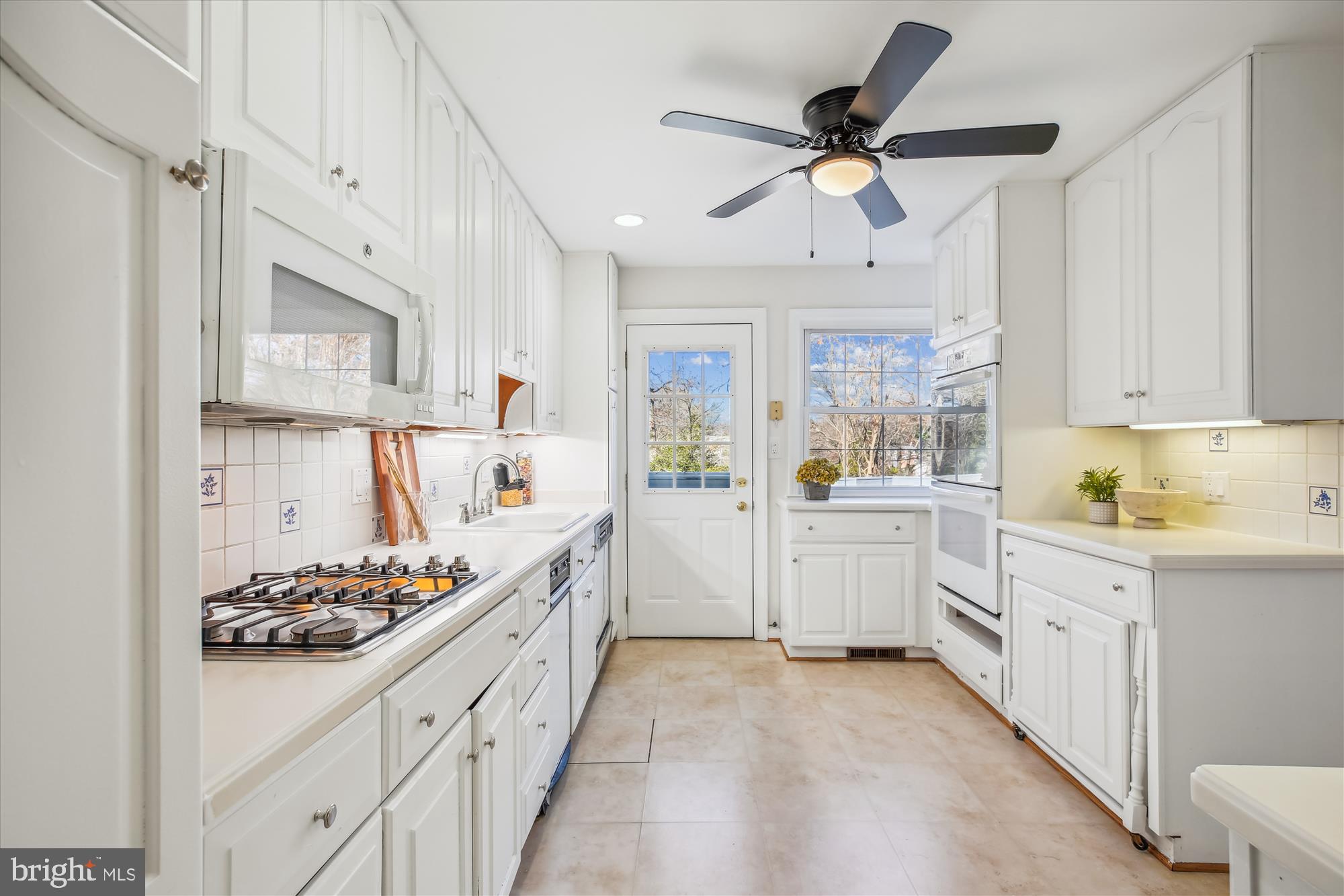 KEMP MILL HILLS - Residential