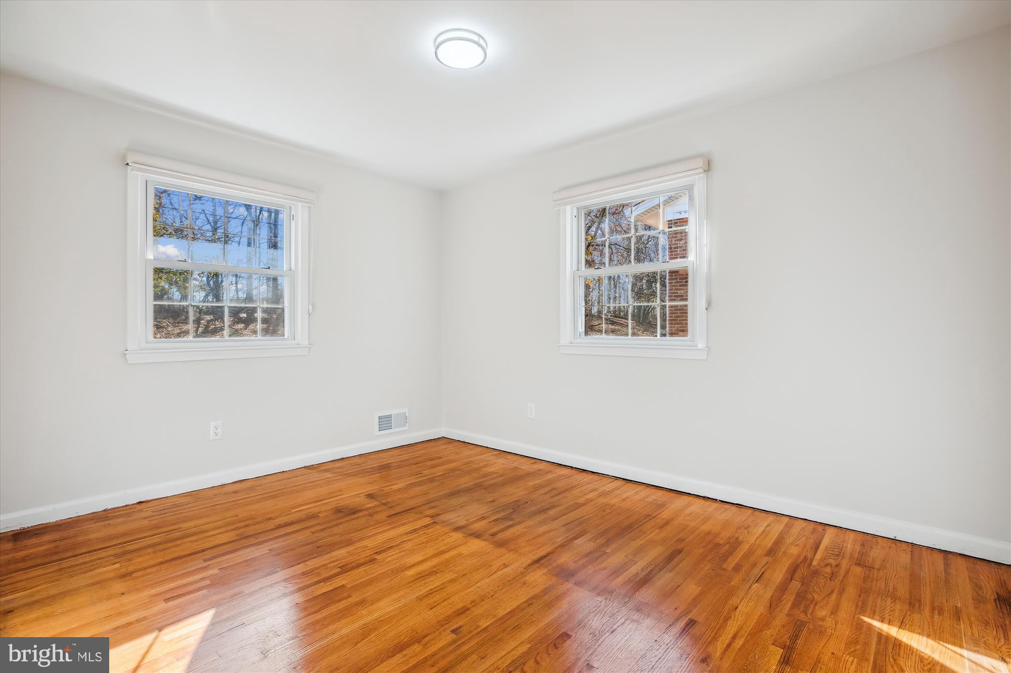 KEMP MILL HILLS - Residential