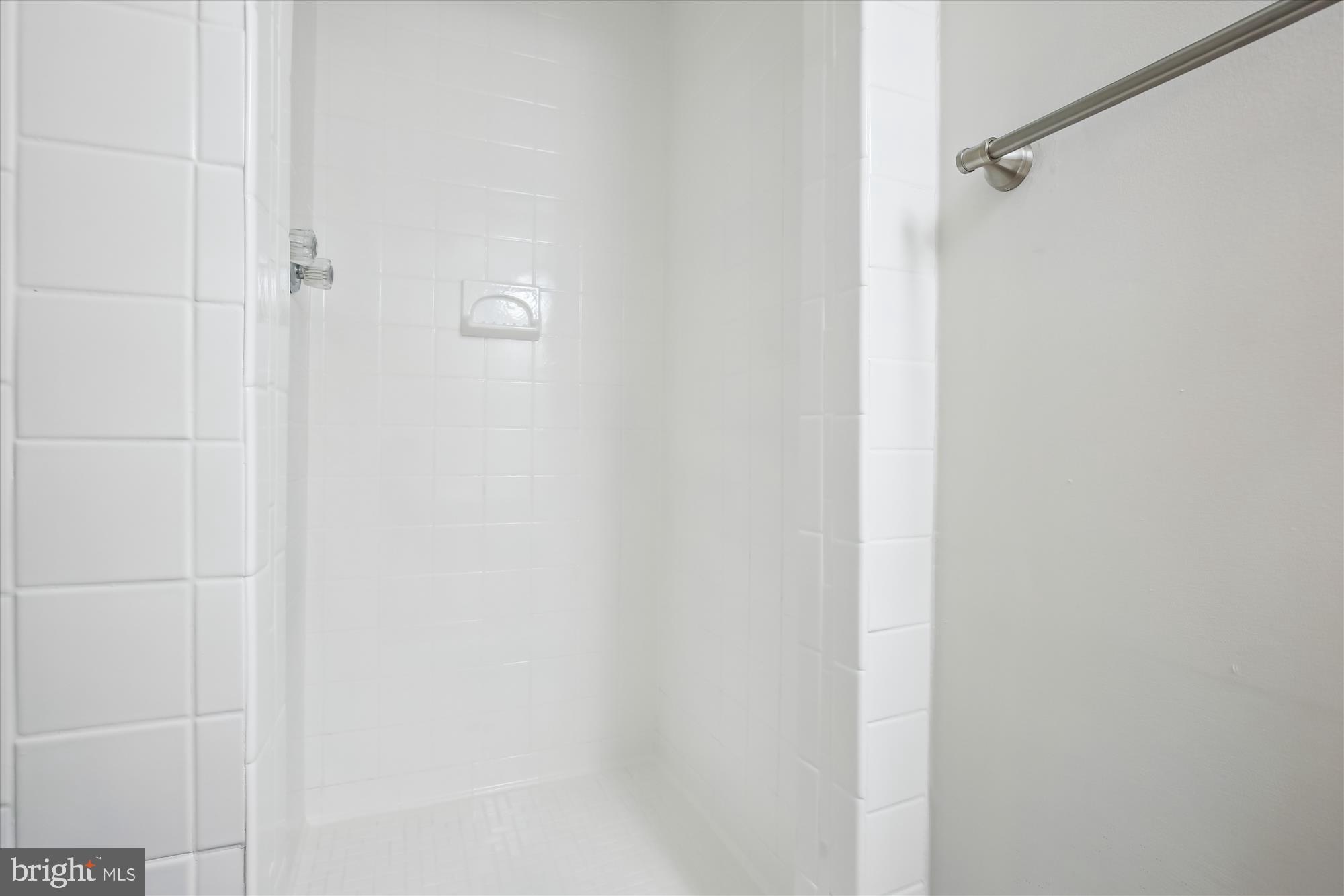 KEMP MILL HILLS - Residential