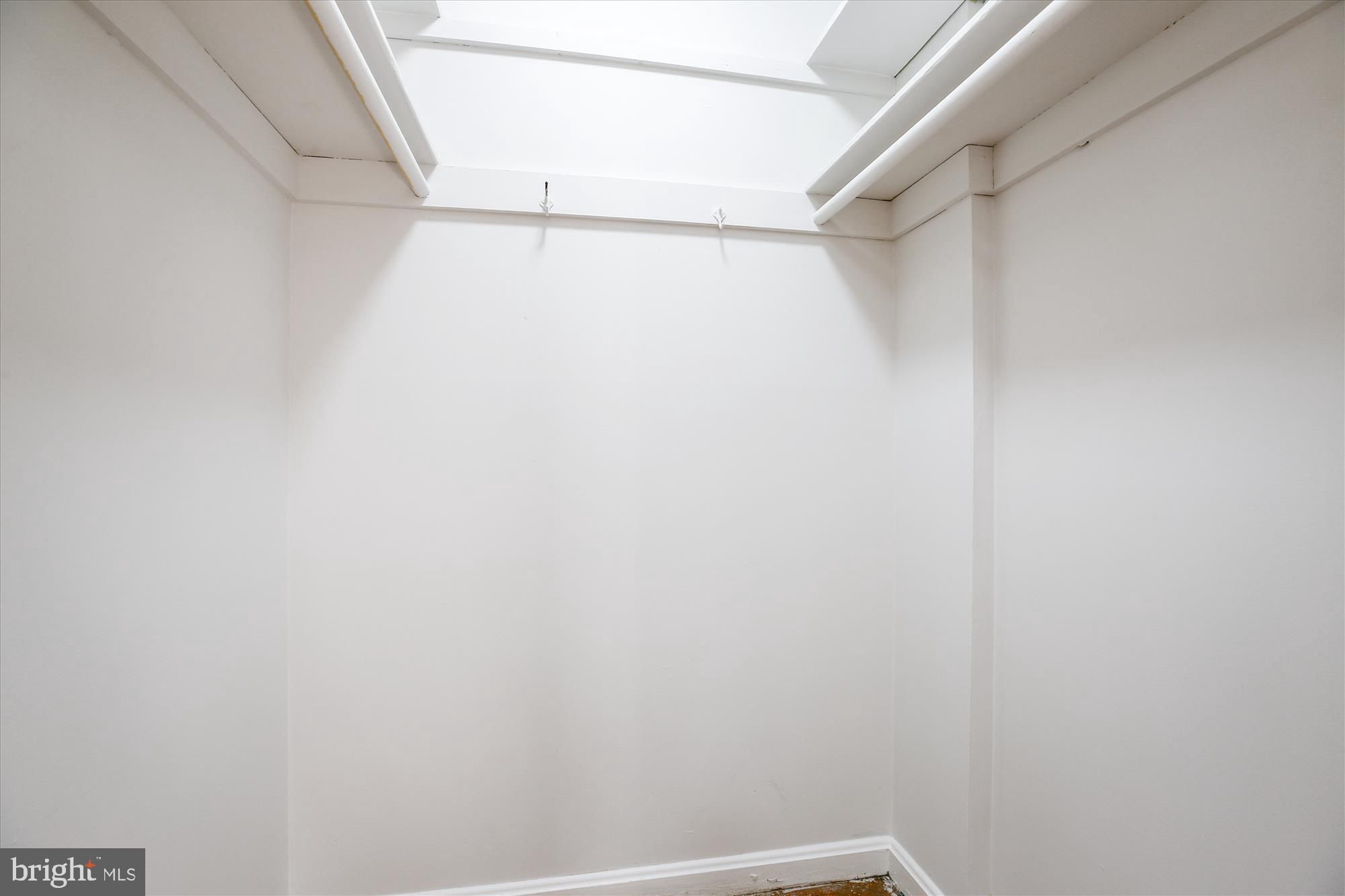 KEMP MILL HILLS - Residential