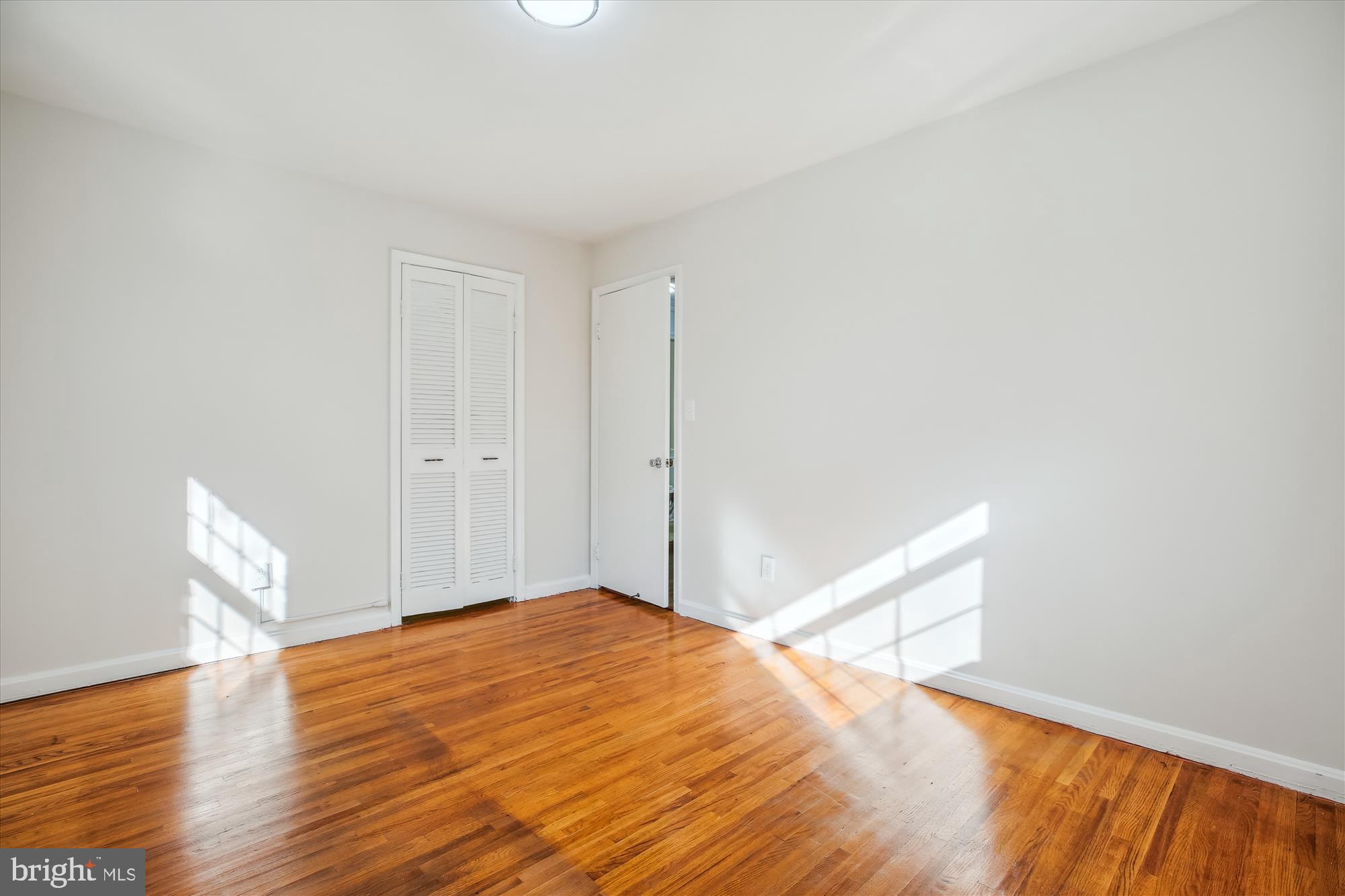 KEMP MILL HILLS - Residential