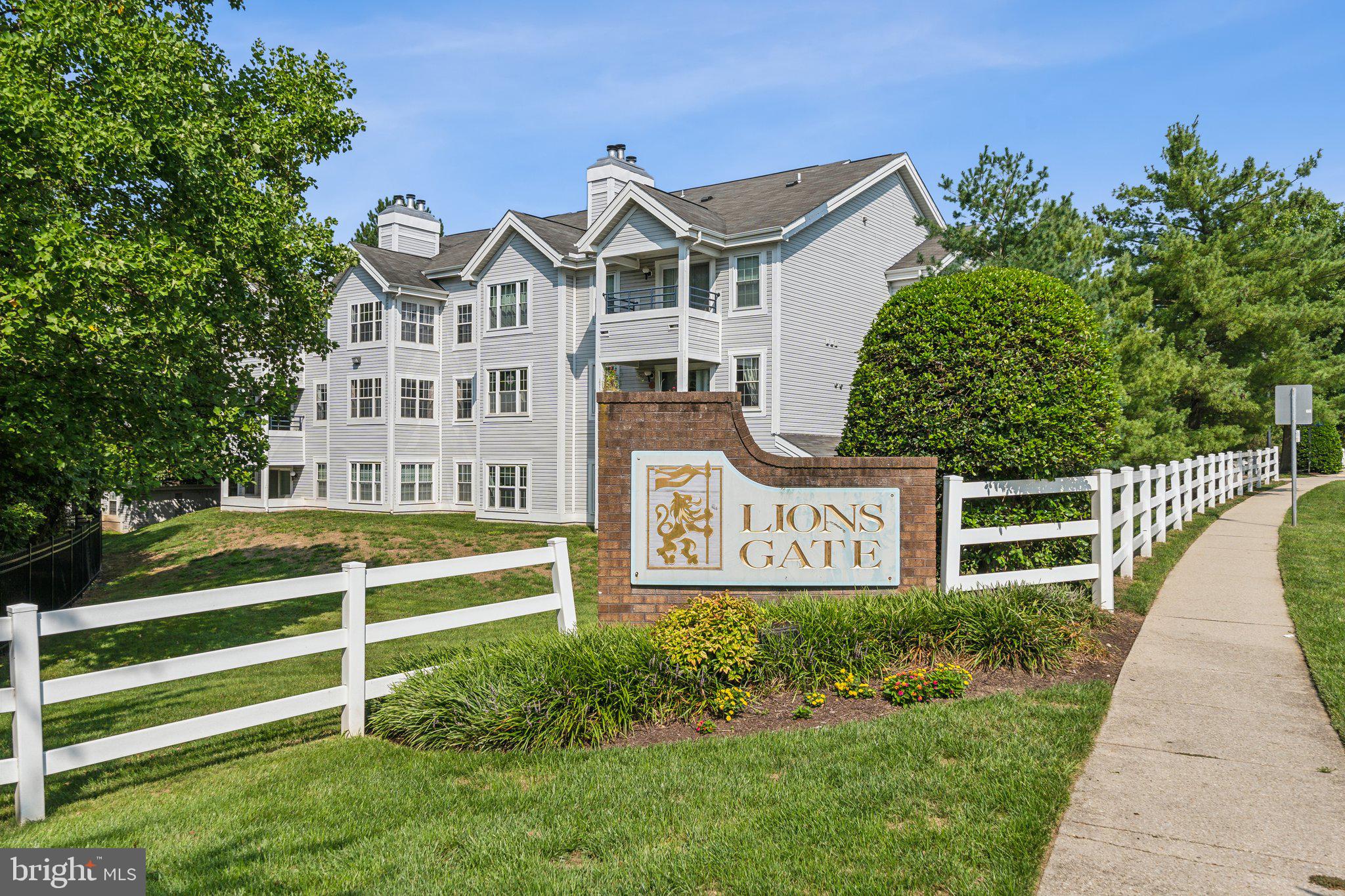 LIONS GATE - Residential