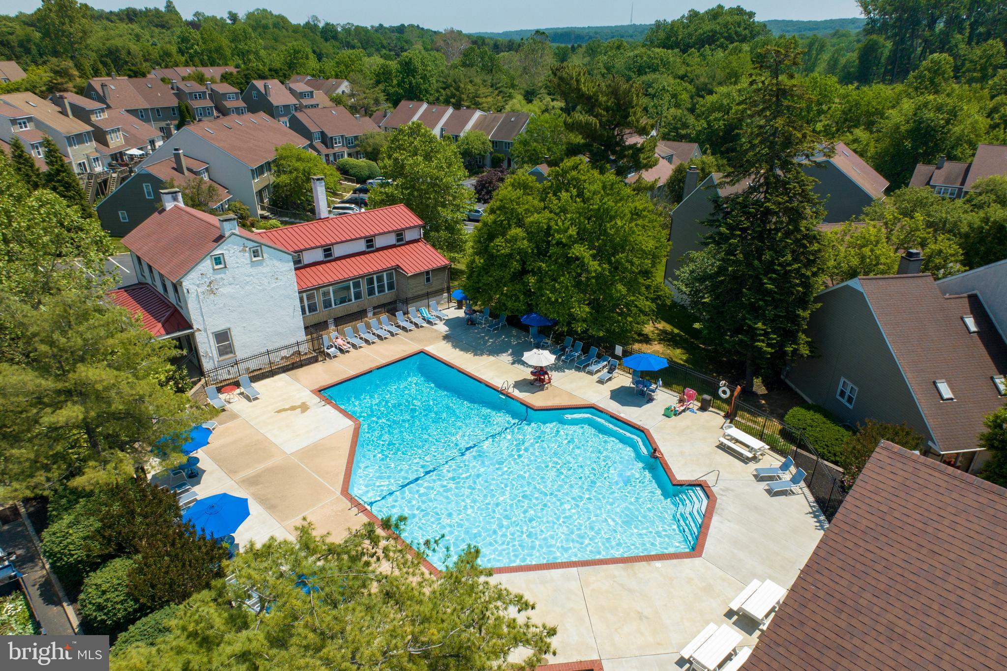 LIONGATE - Residential Lease