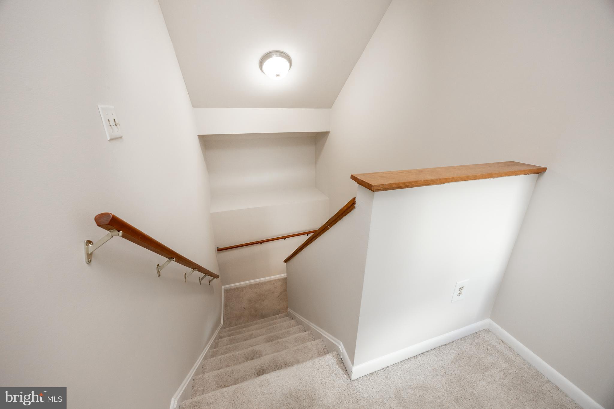 LIONGATE - Residential Lease