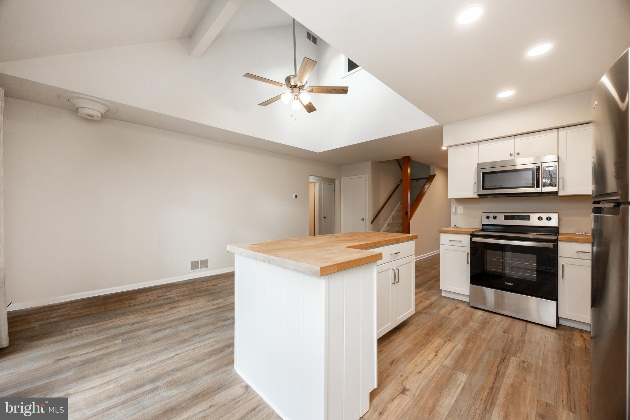 LIONGATE - Residential Lease