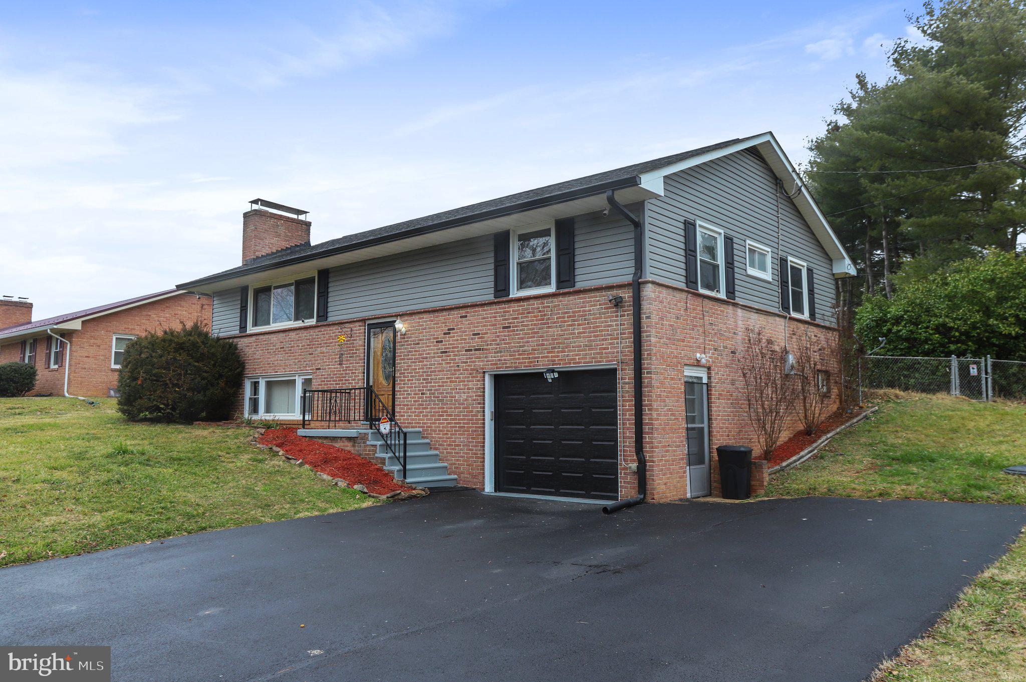 CLOVERTON - Residential