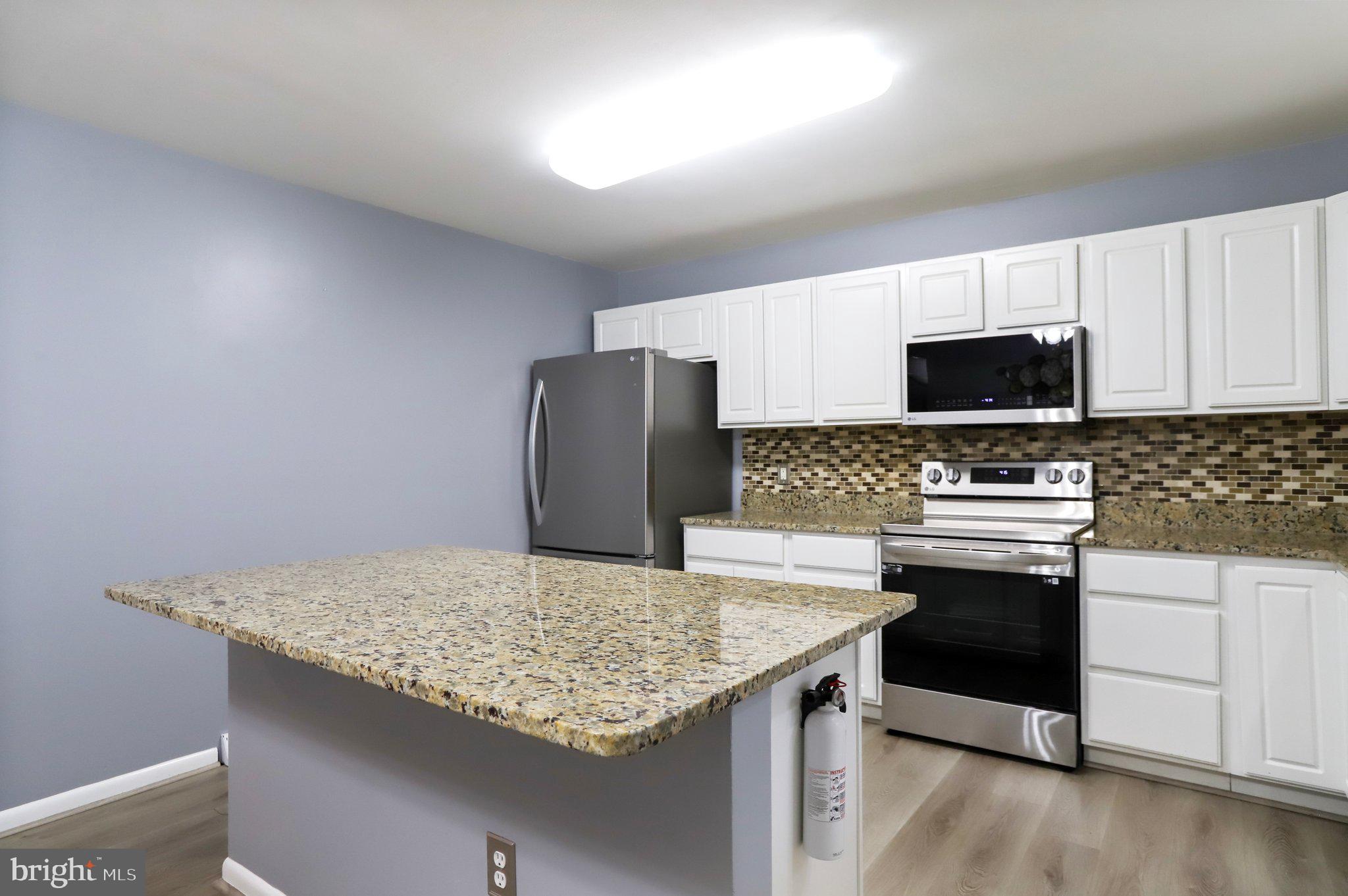 CLOVERTON - Residential