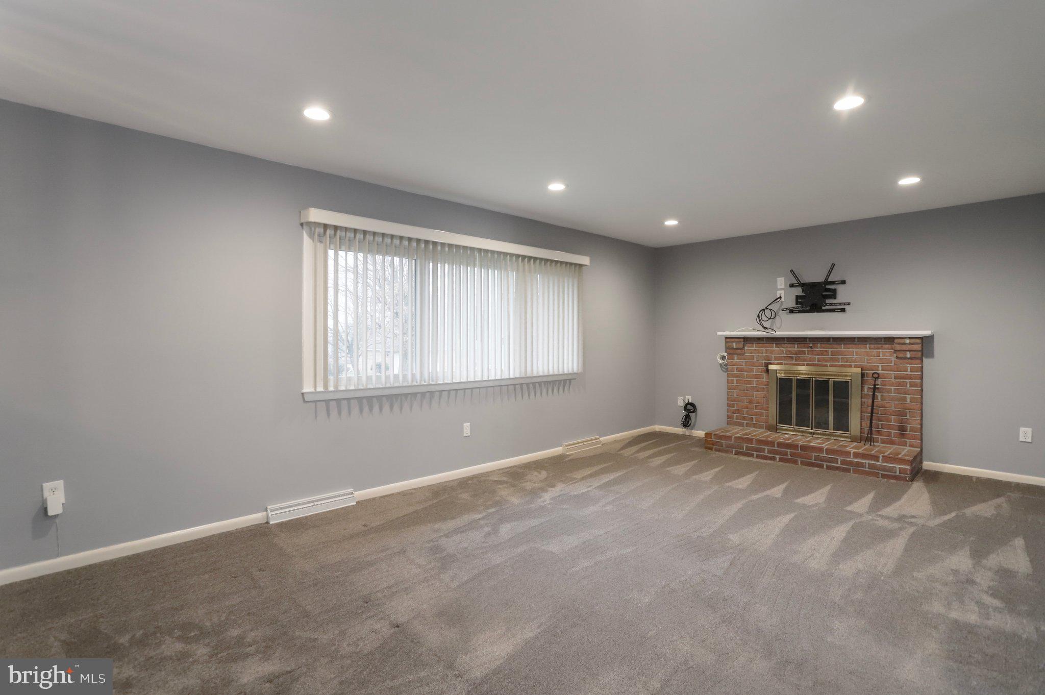 CLOVERTON - Residential