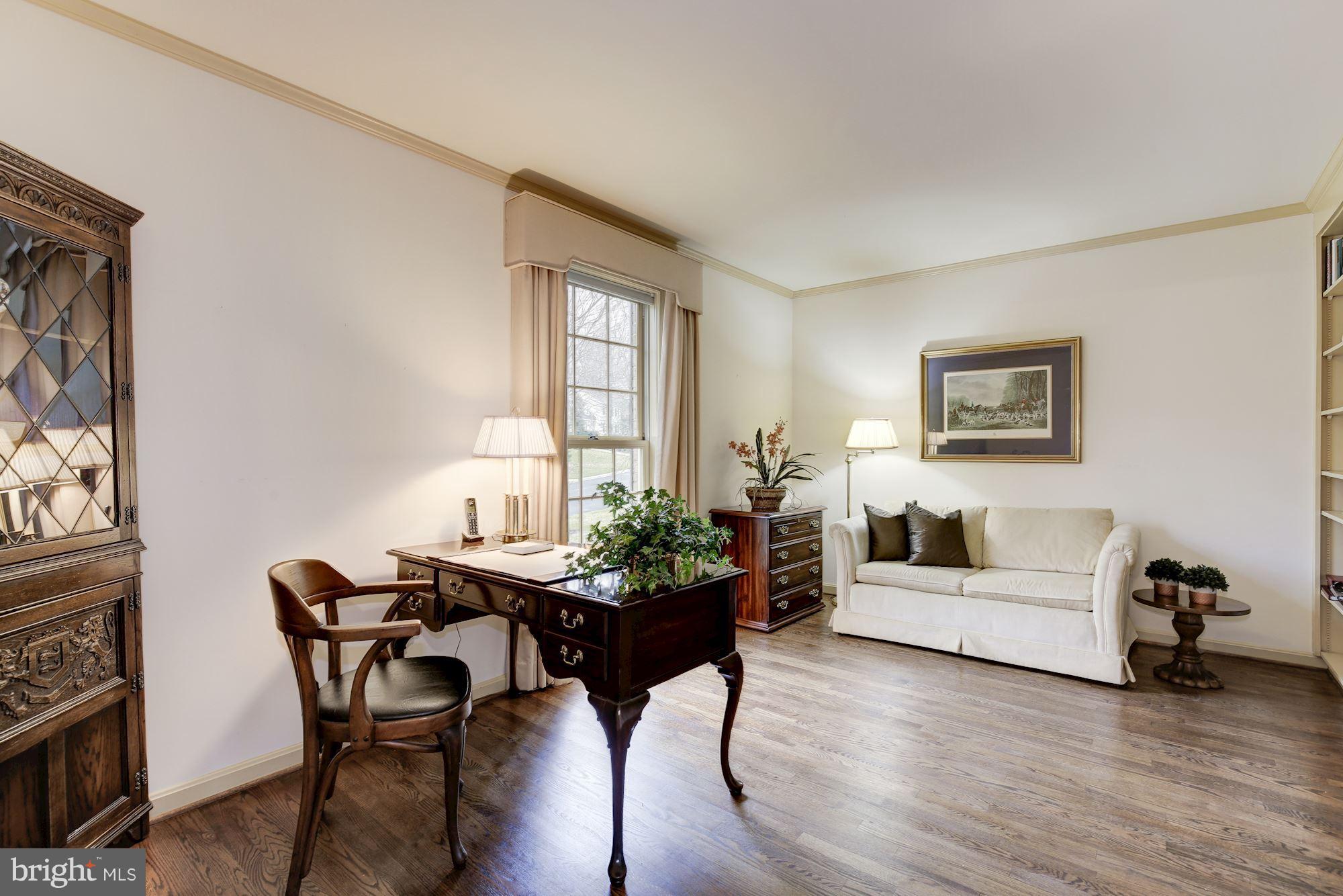 RIVER FALLS - Residential