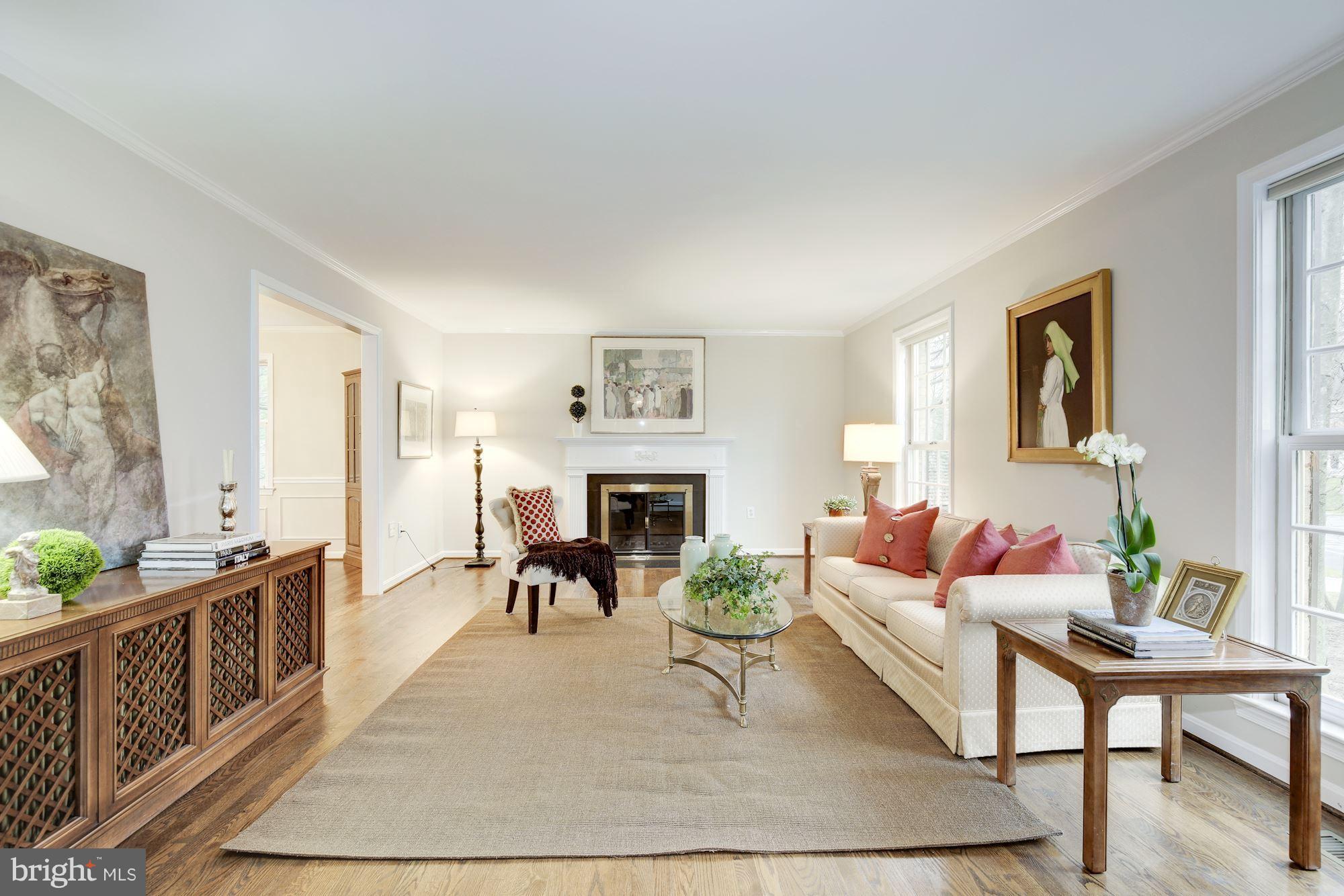 RIVER FALLS - Residential