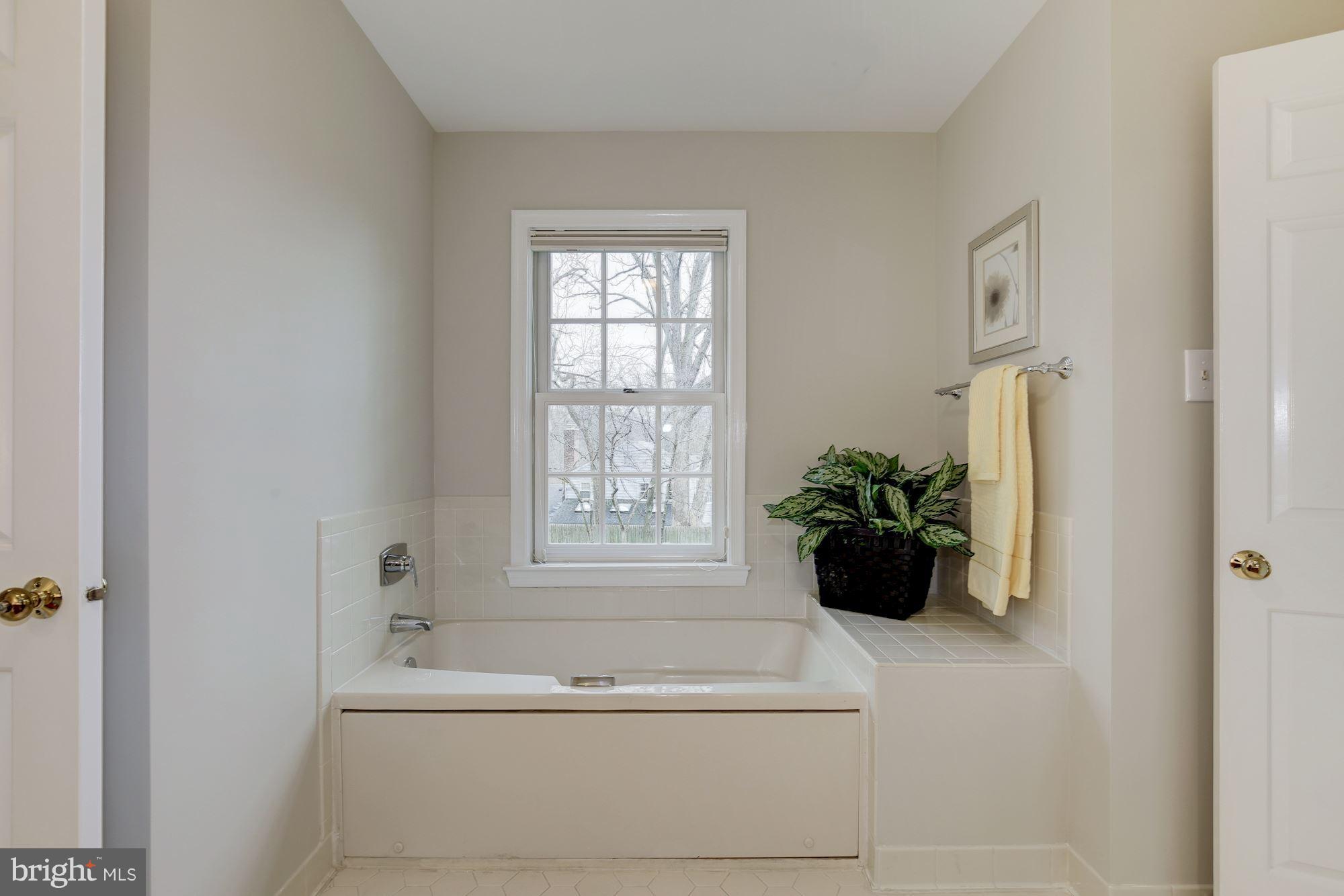 RIVER FALLS - Residential