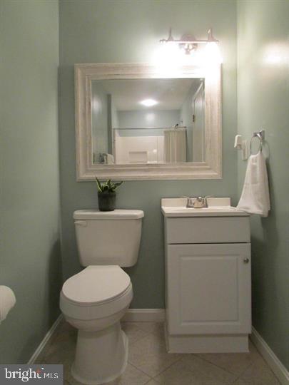 LONDON TOWNE - Residential Lease