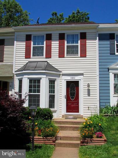 LONDON TOWNE - Residential Lease