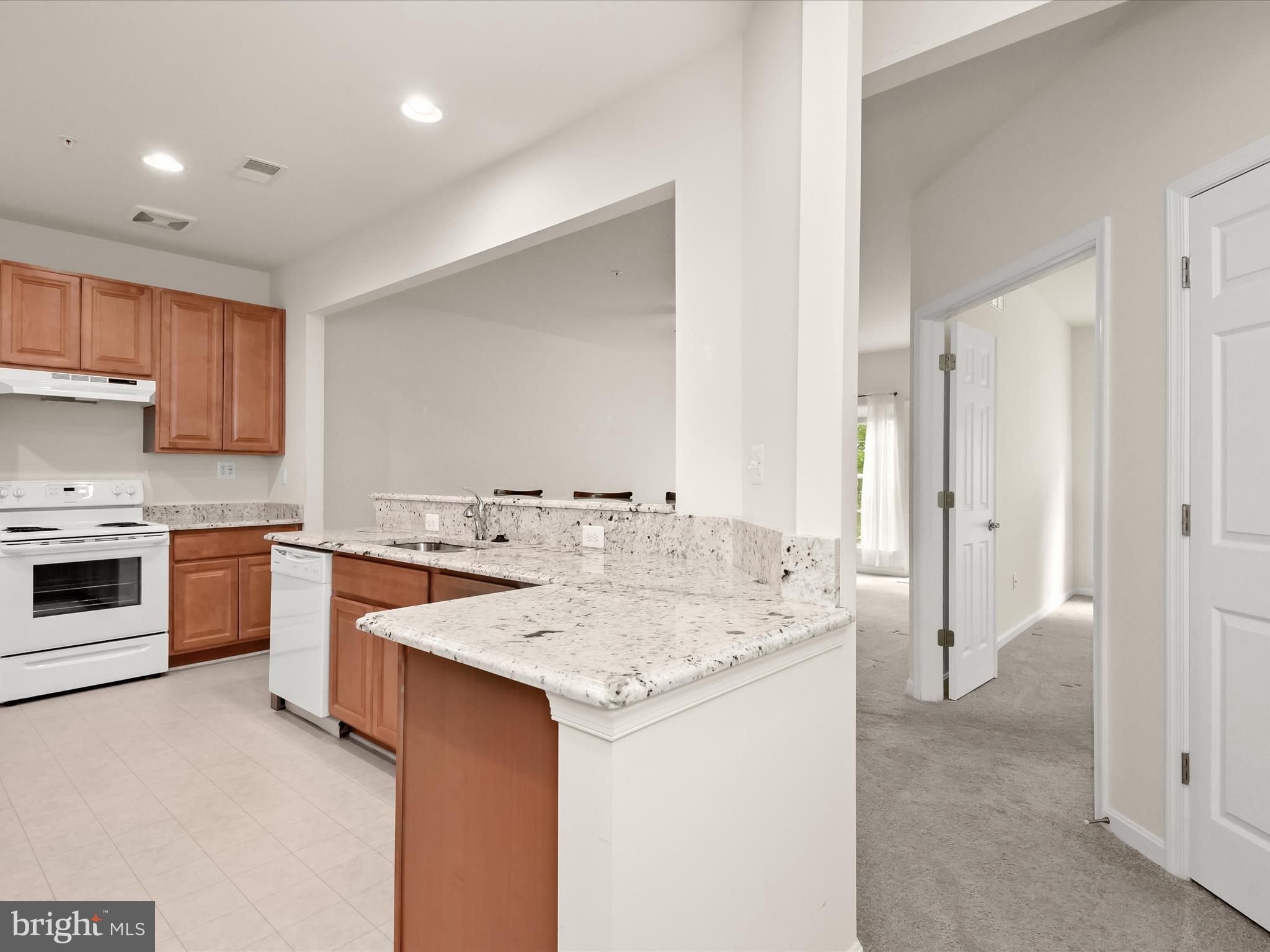 GUILFORD MEWS - Residential