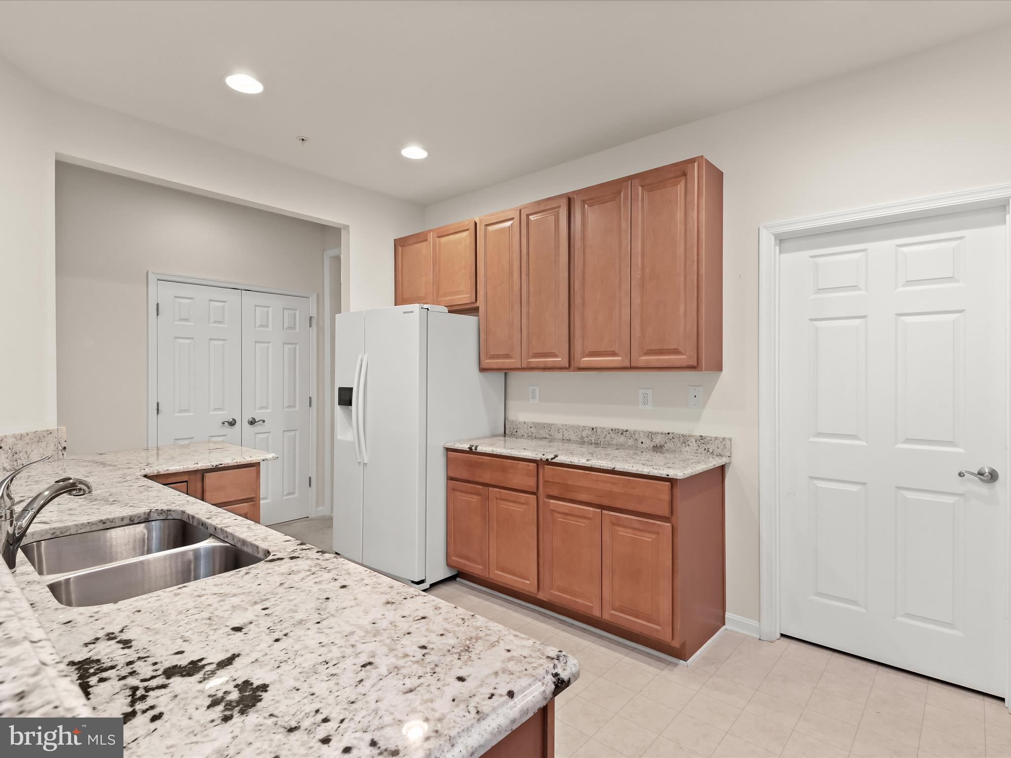 GUILFORD MEWS - Residential