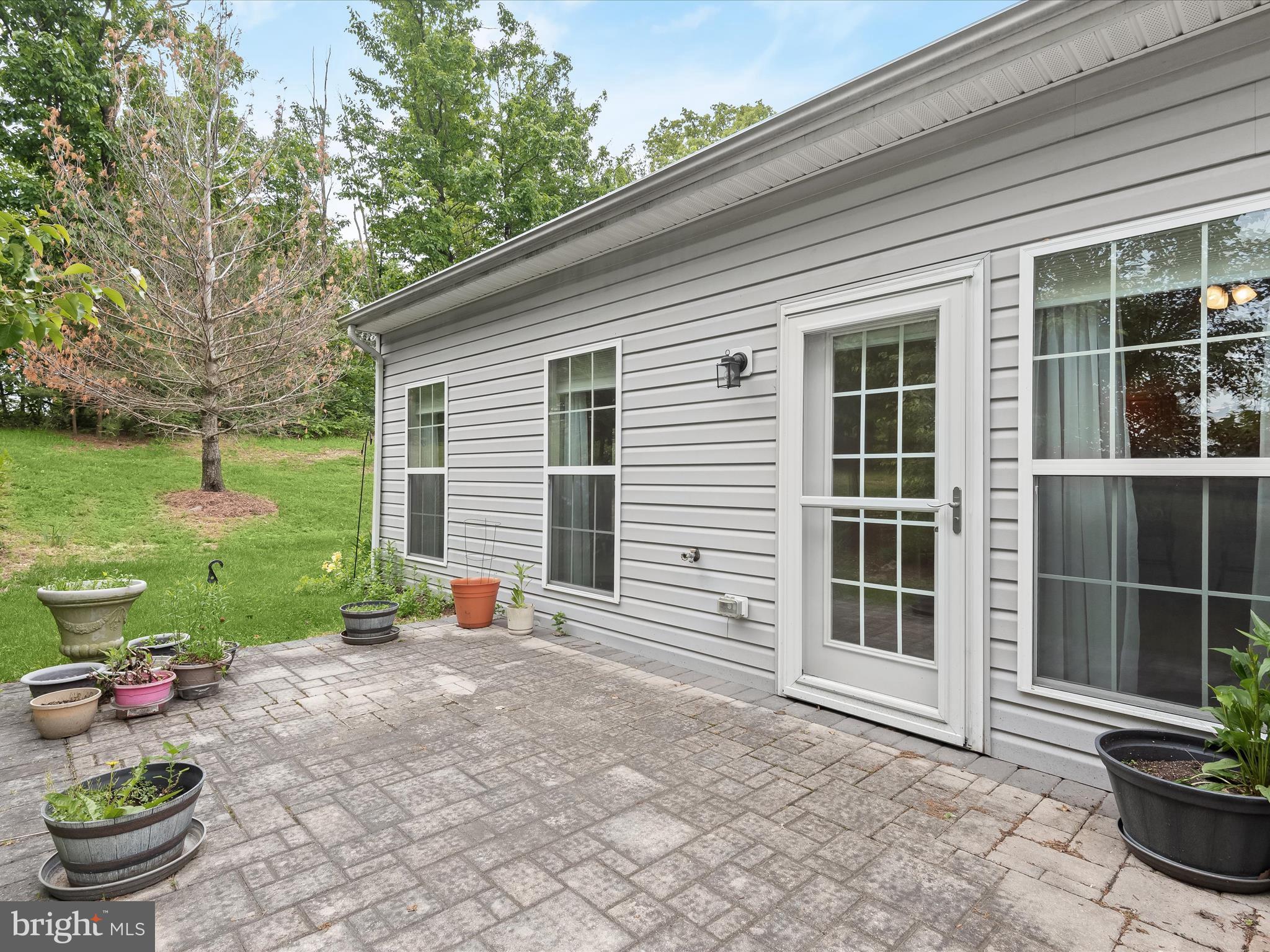 GUILFORD MEWS - Residential